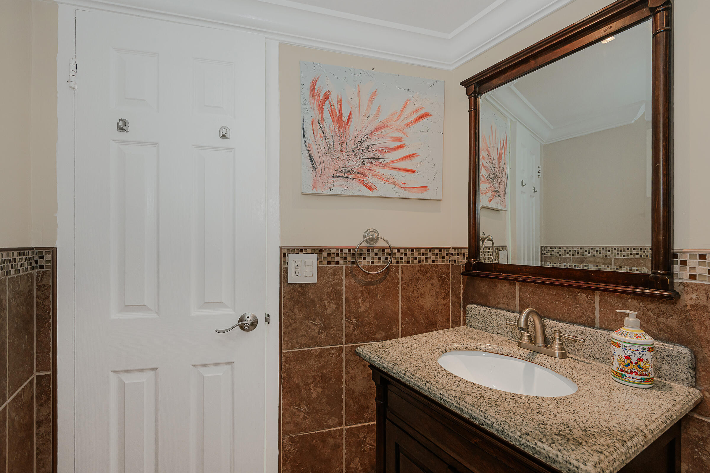 2076 S Ocean Hallandale Beach, FL 33009