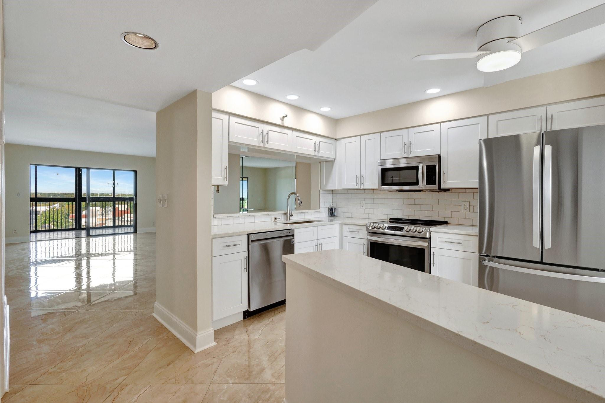 14460 Strathmore #807