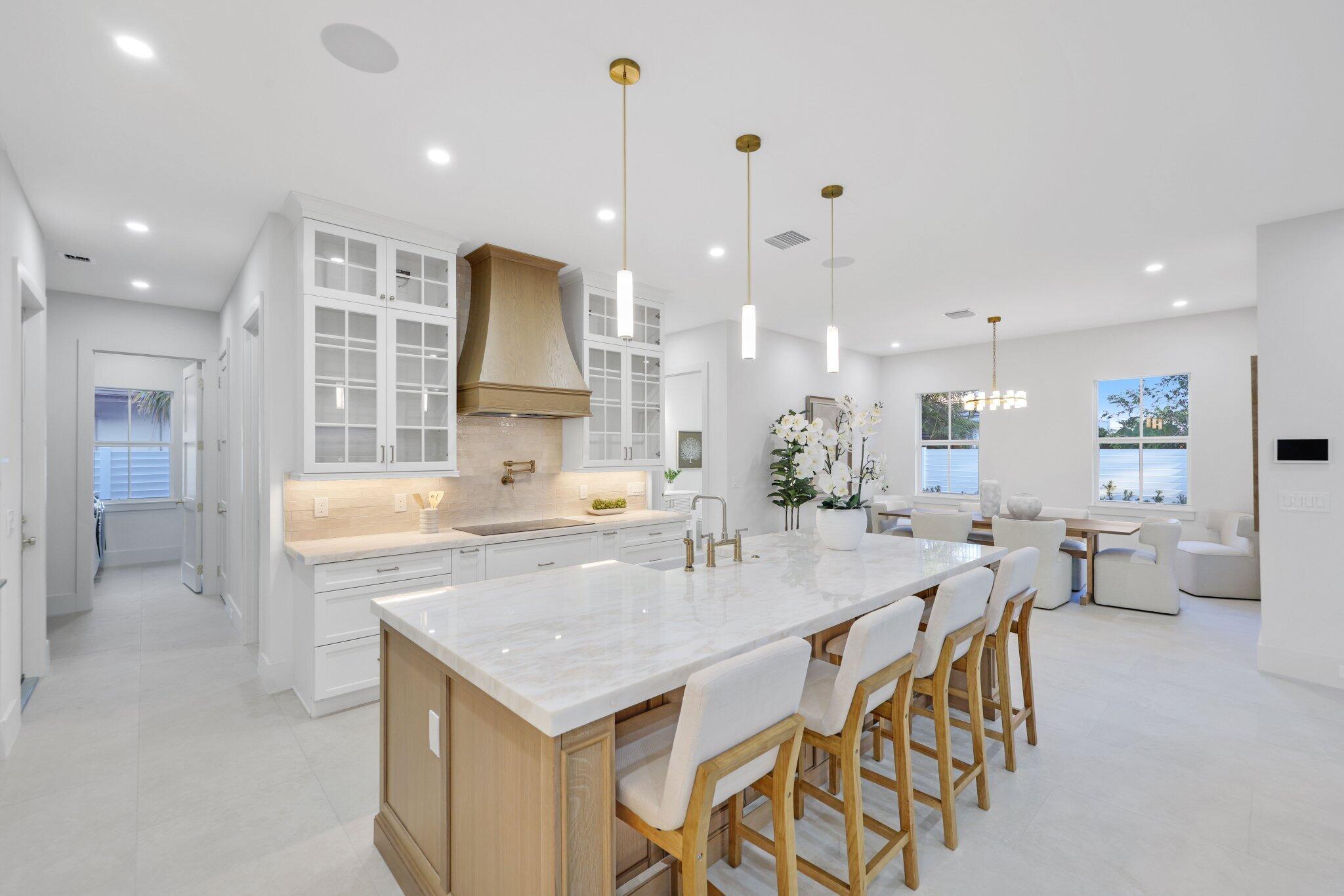 1041 Bimini West Palm Beach, FL 33404