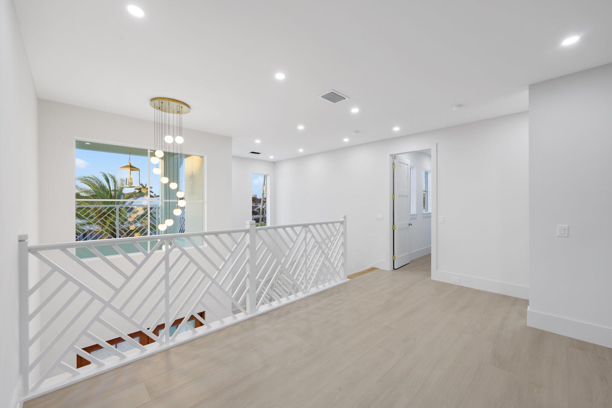1041 Bimini West Palm Beach, FL 33404