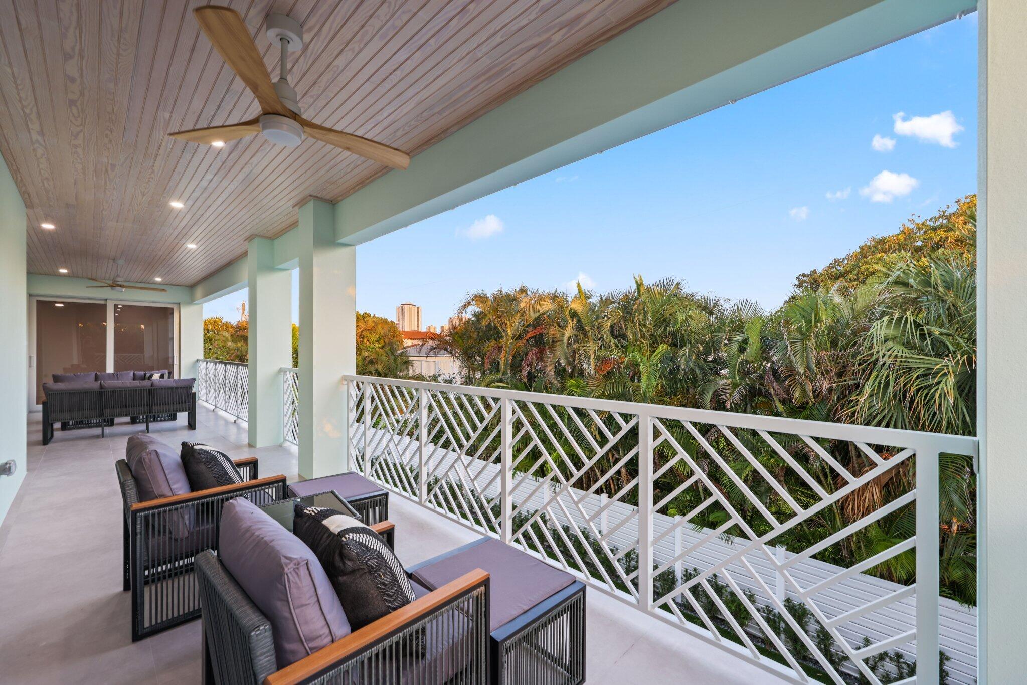1041 Bimini West Palm Beach, FL 33404
