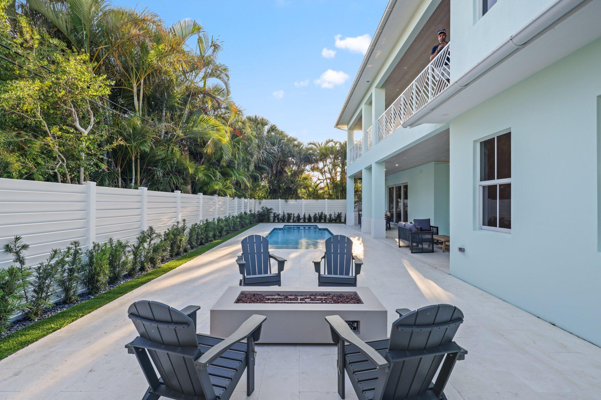 1041 Bimini West Palm Beach, FL 33404