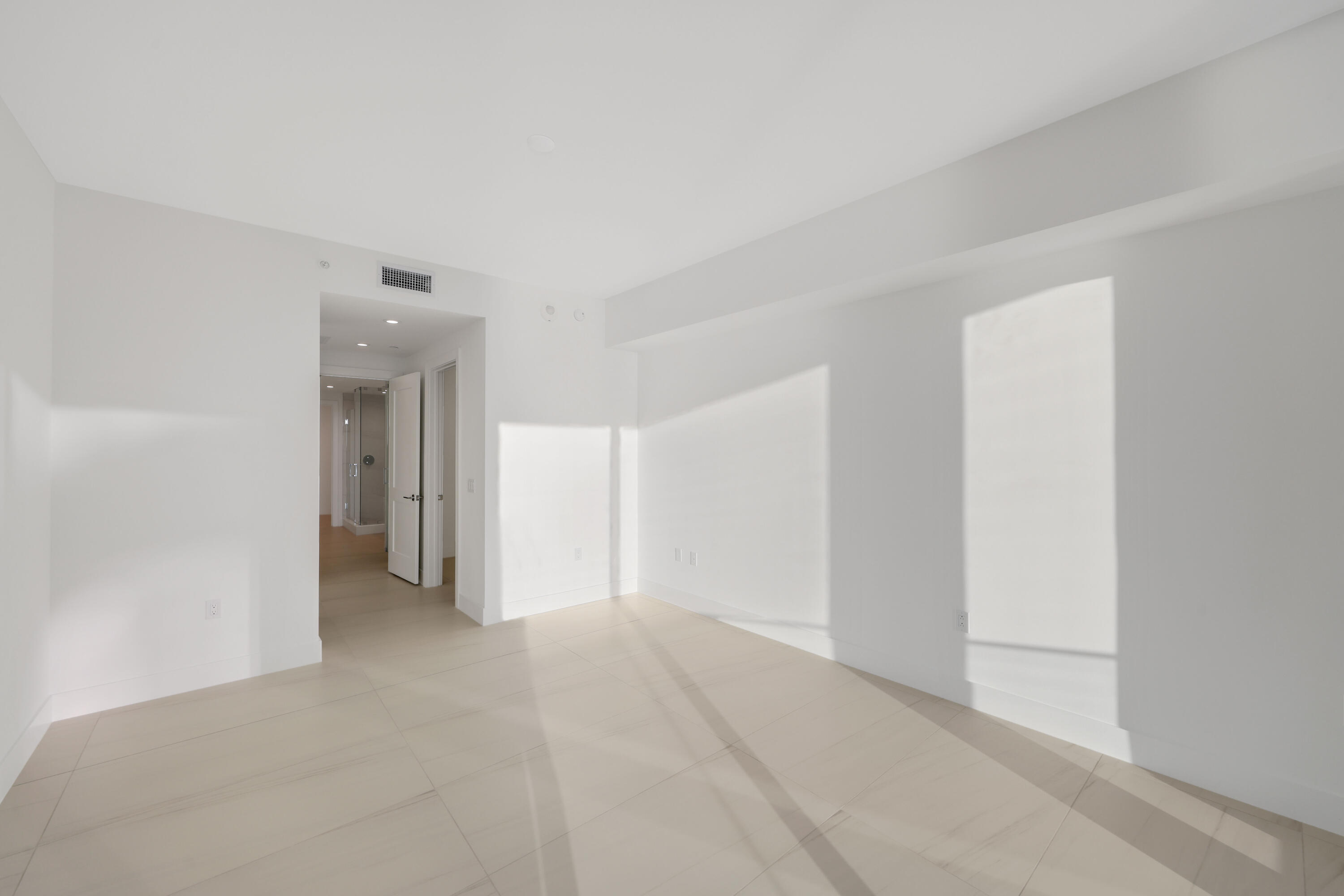 153 N Seabreeze #1001 Fort Lauderdale, FL 33304
