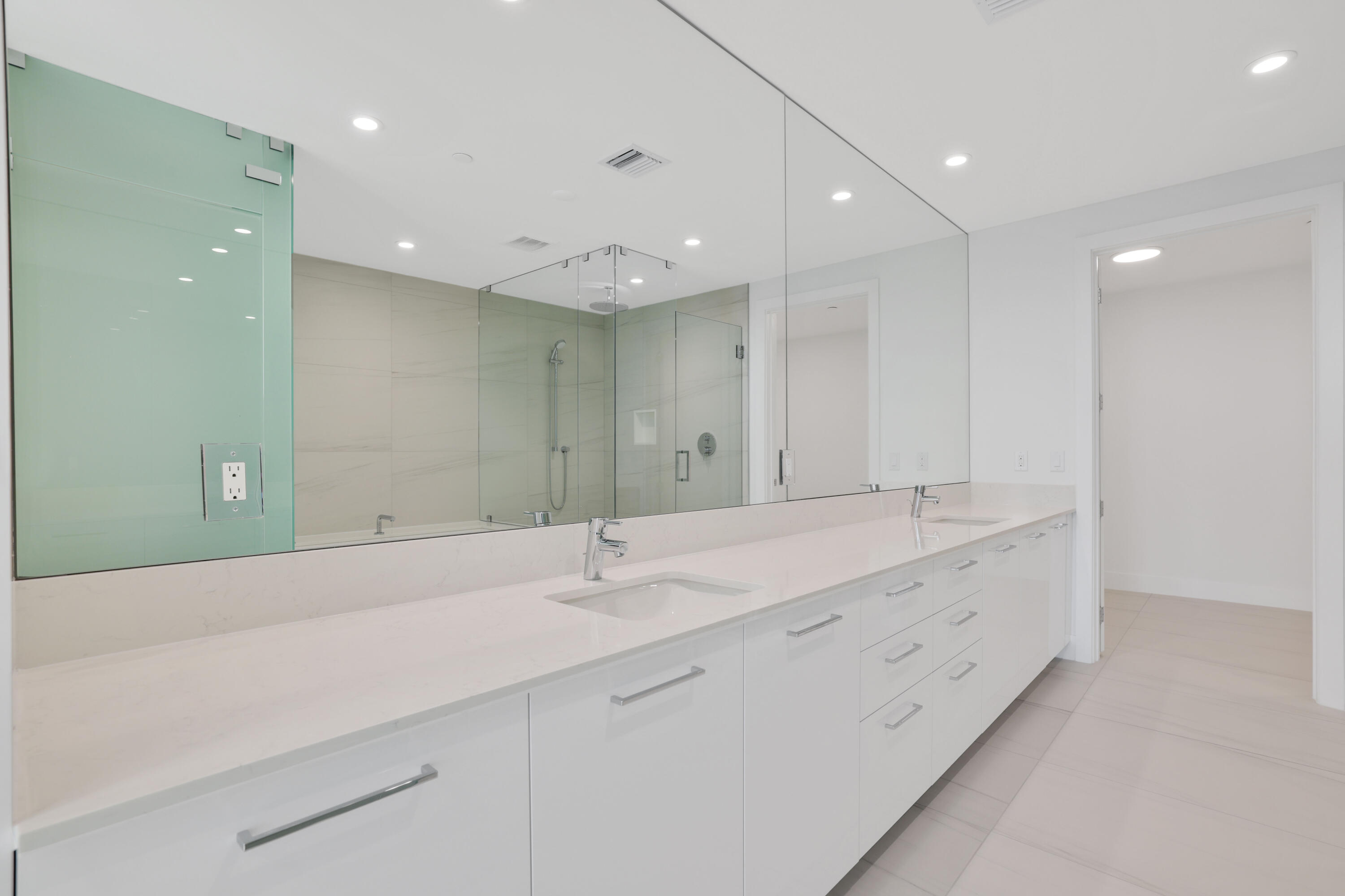 153 N Seabreeze #1001 Fort Lauderdale, FL 33304