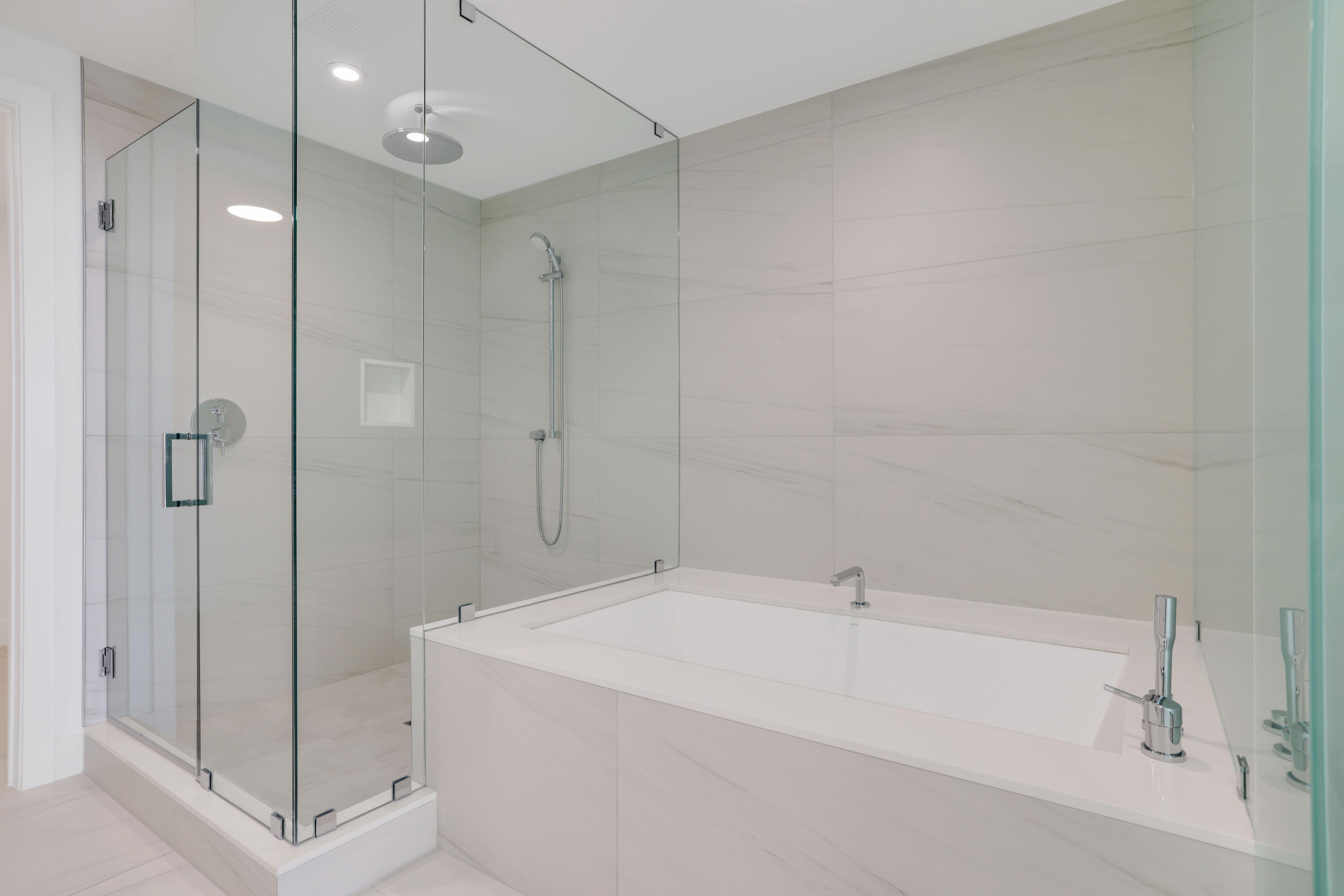 153 N Seabreeze #1001 Fort Lauderdale, FL 33304