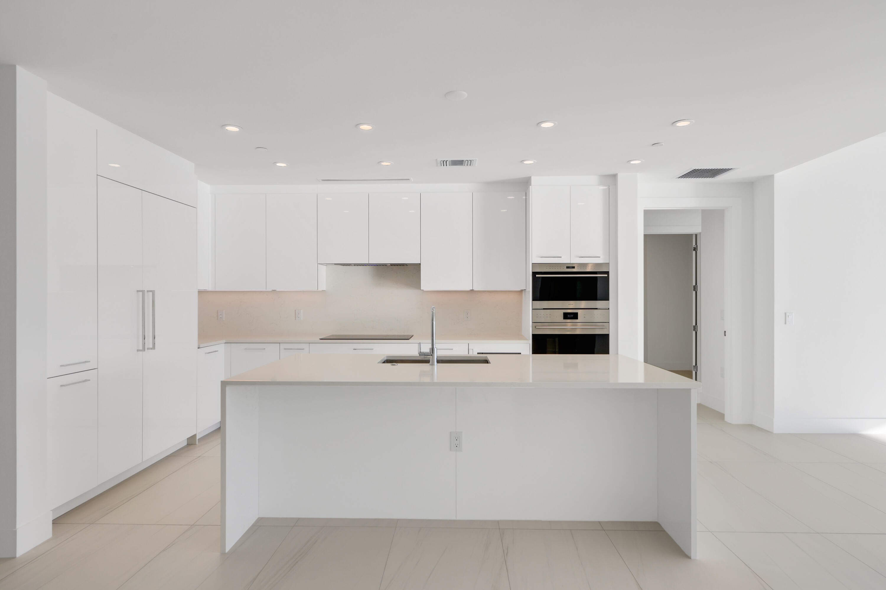 153 N Seabreeze #1001 Fort Lauderdale, FL 33304
