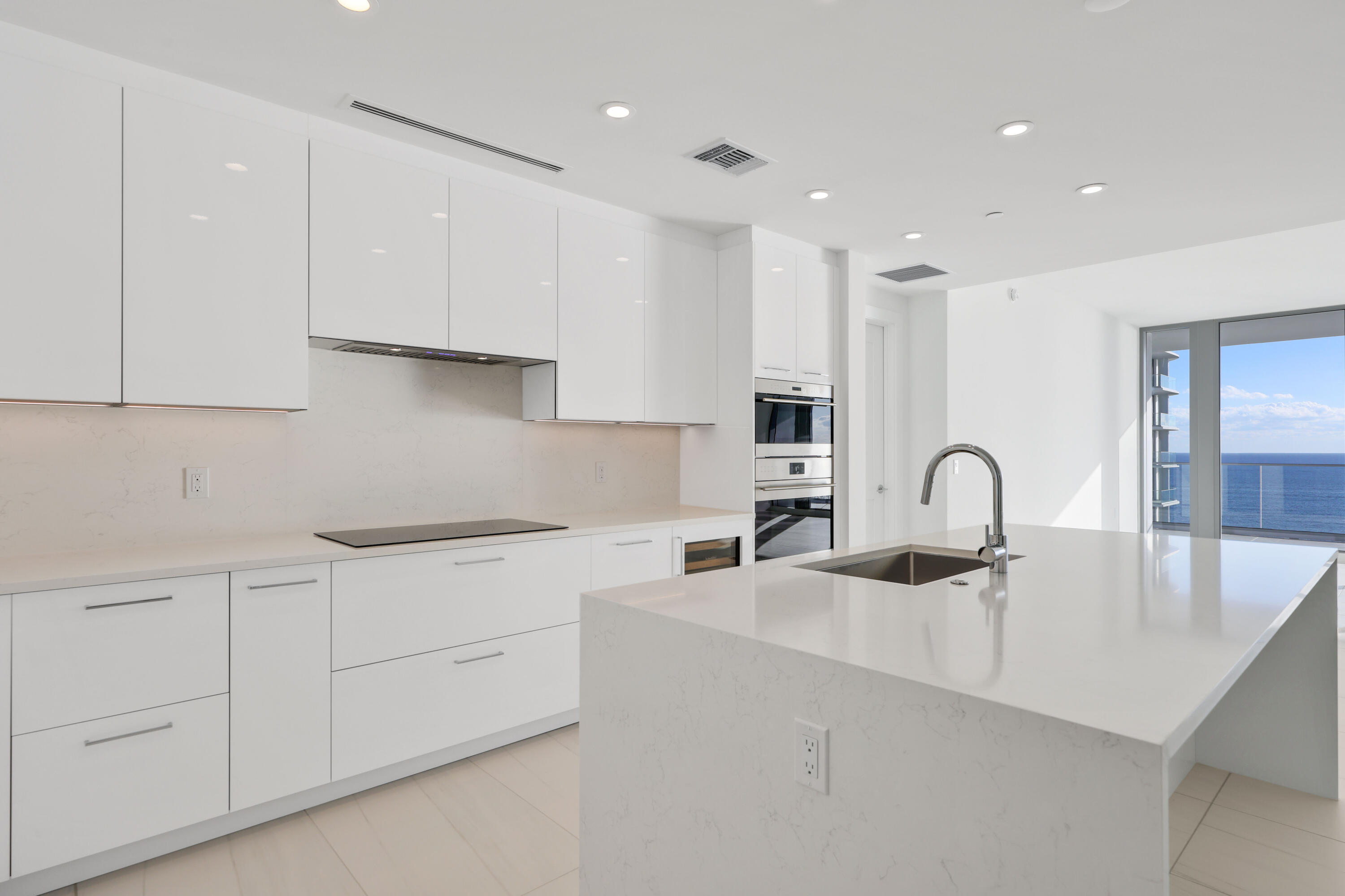 153 N Seabreeze #1001 Fort Lauderdale, FL 33304