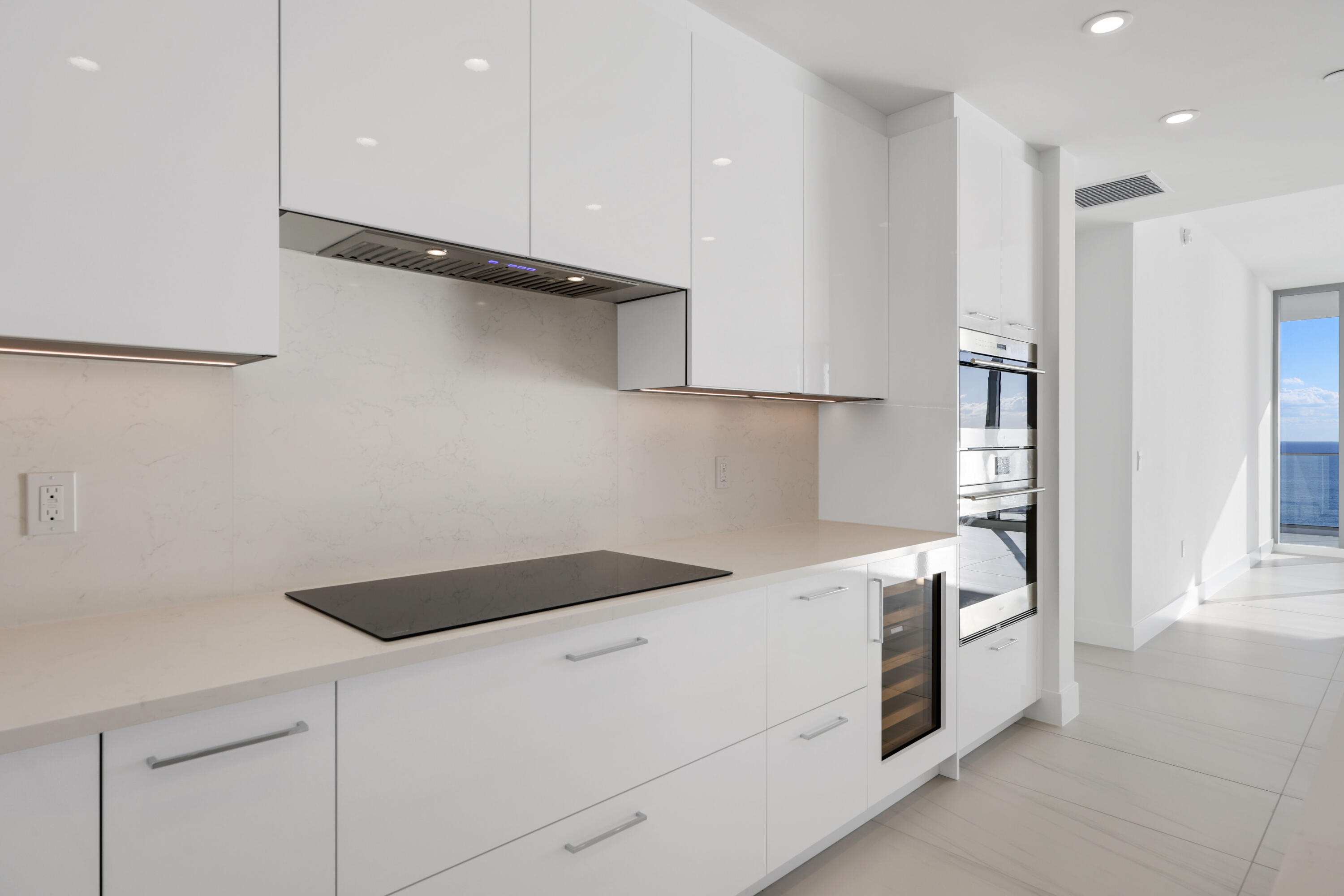 153 N Seabreeze #1001 Fort Lauderdale, FL 33304