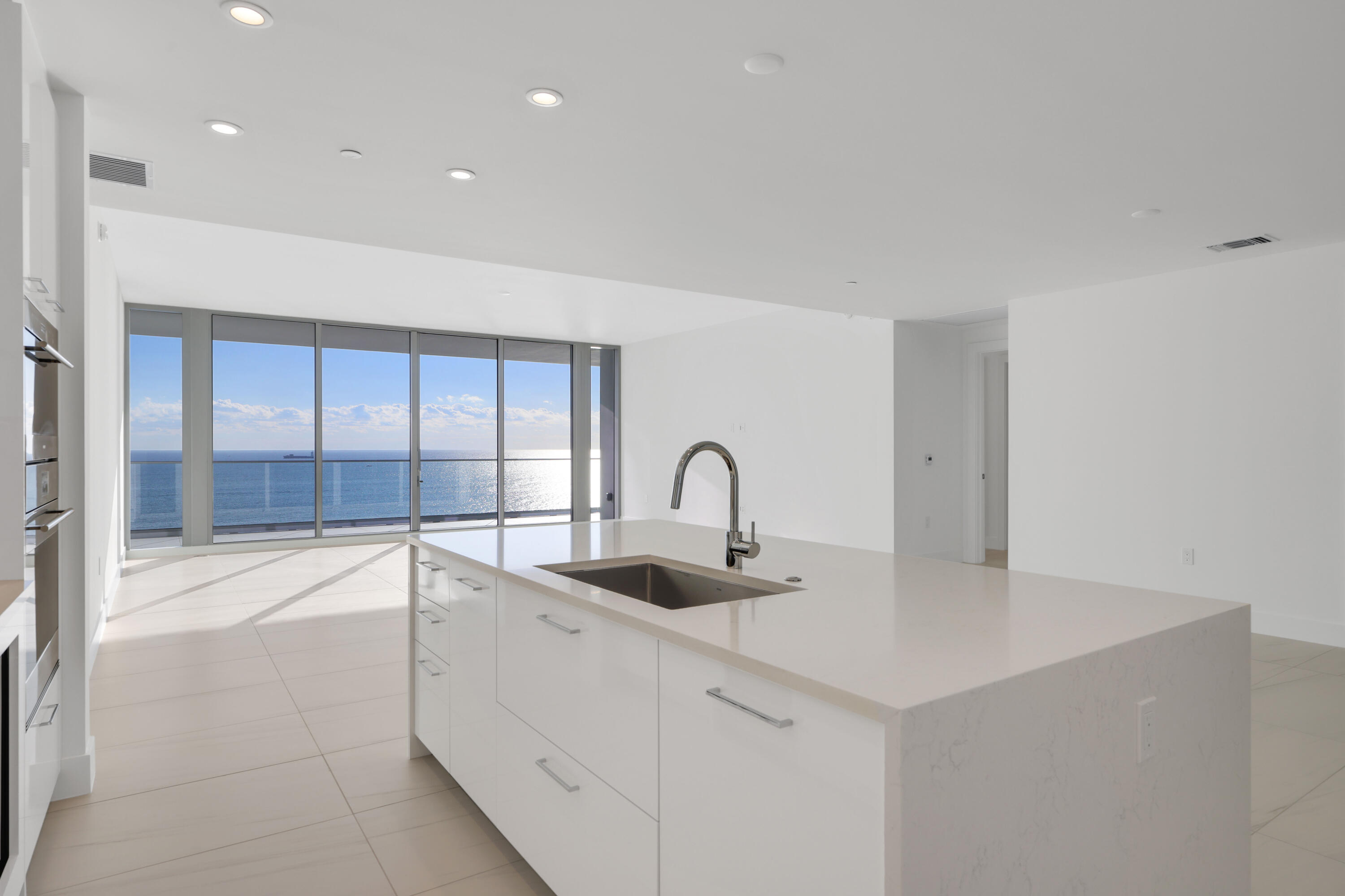 153 N Seabreeze #1001 Fort Lauderdale, FL 33304