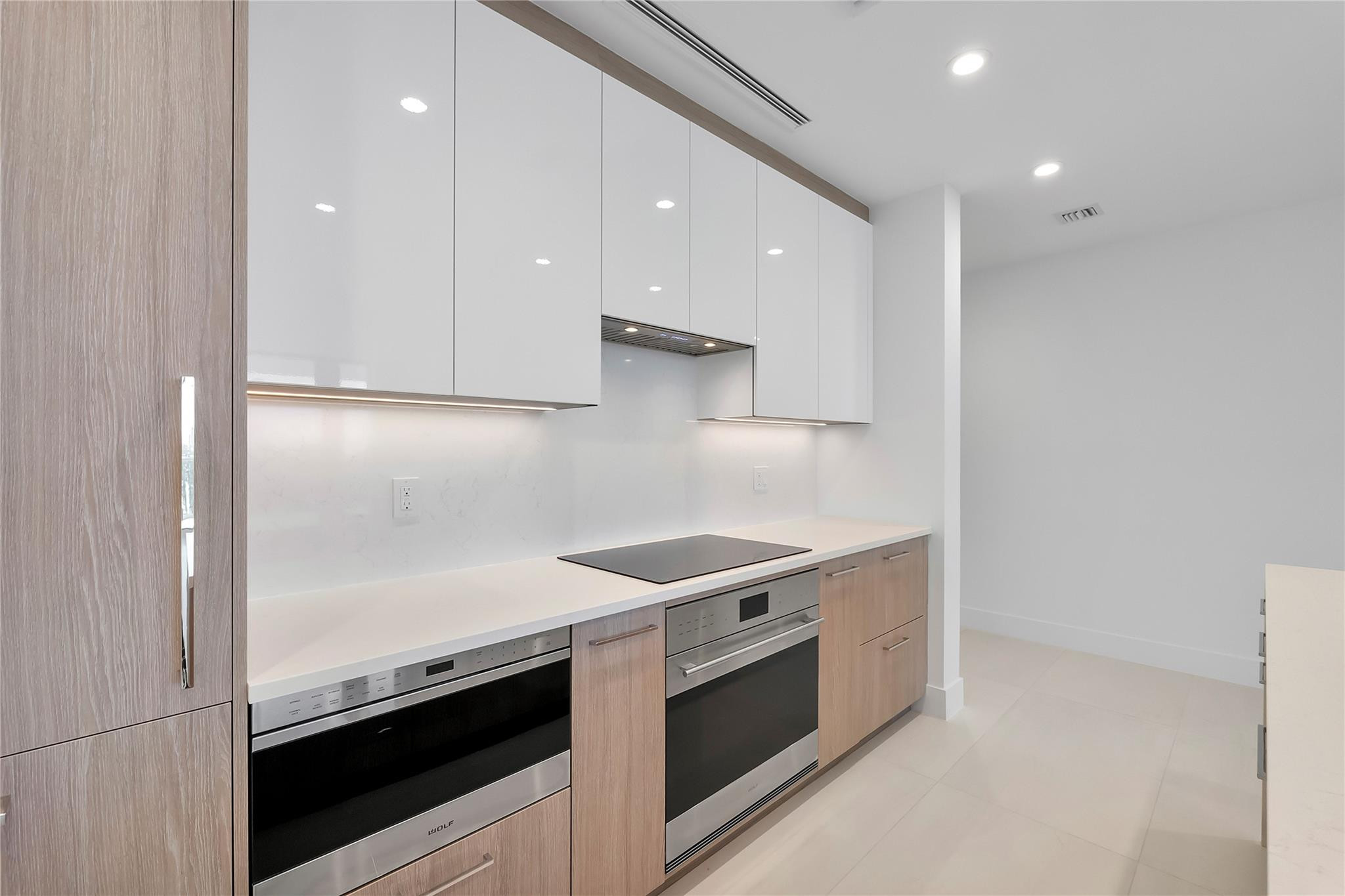 153 N Seabreeze Blvd #1803 Fort Lauderdale, FL 33304