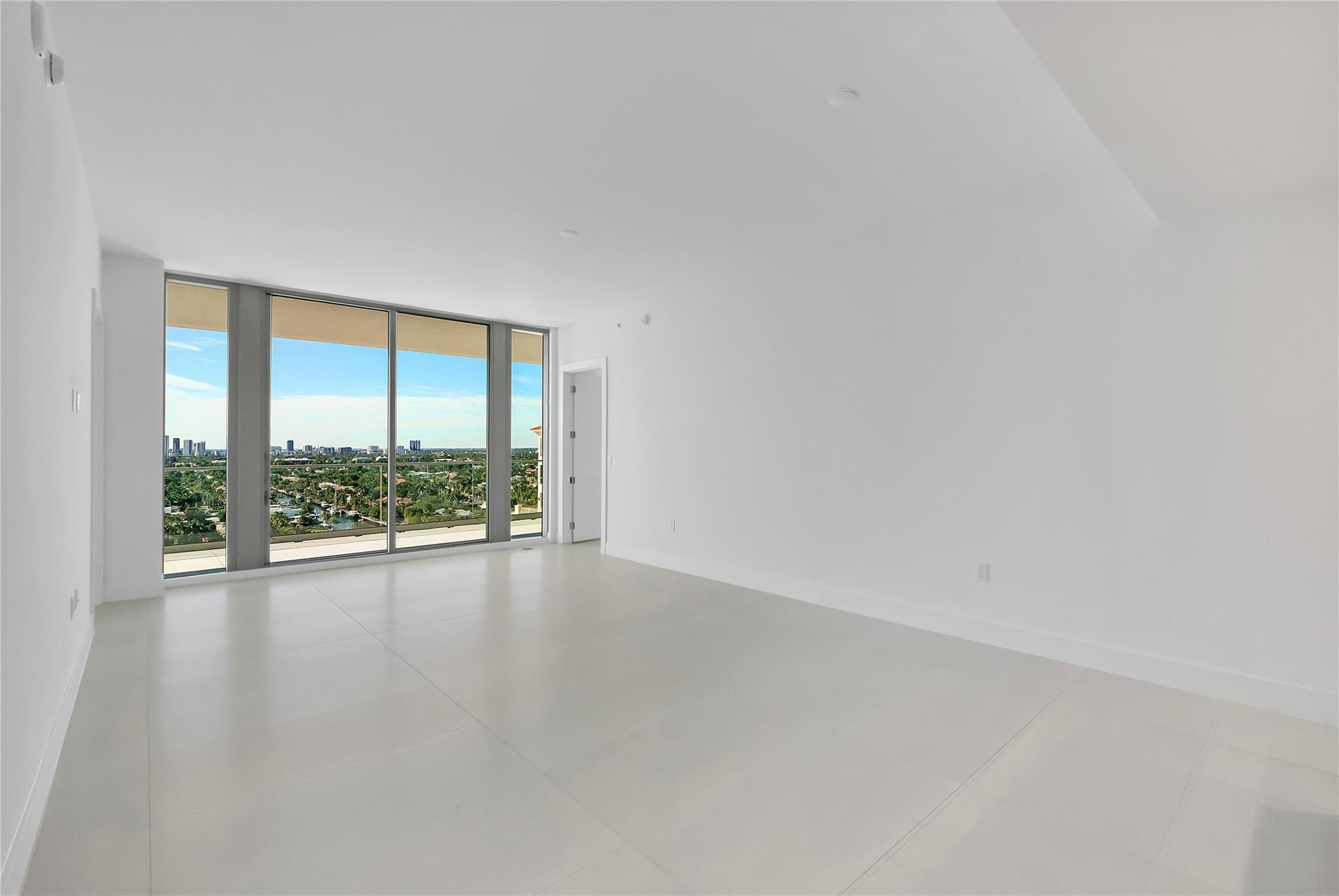 153 N Seabreeze Blvd #1803 Fort Lauderdale, FL 33304