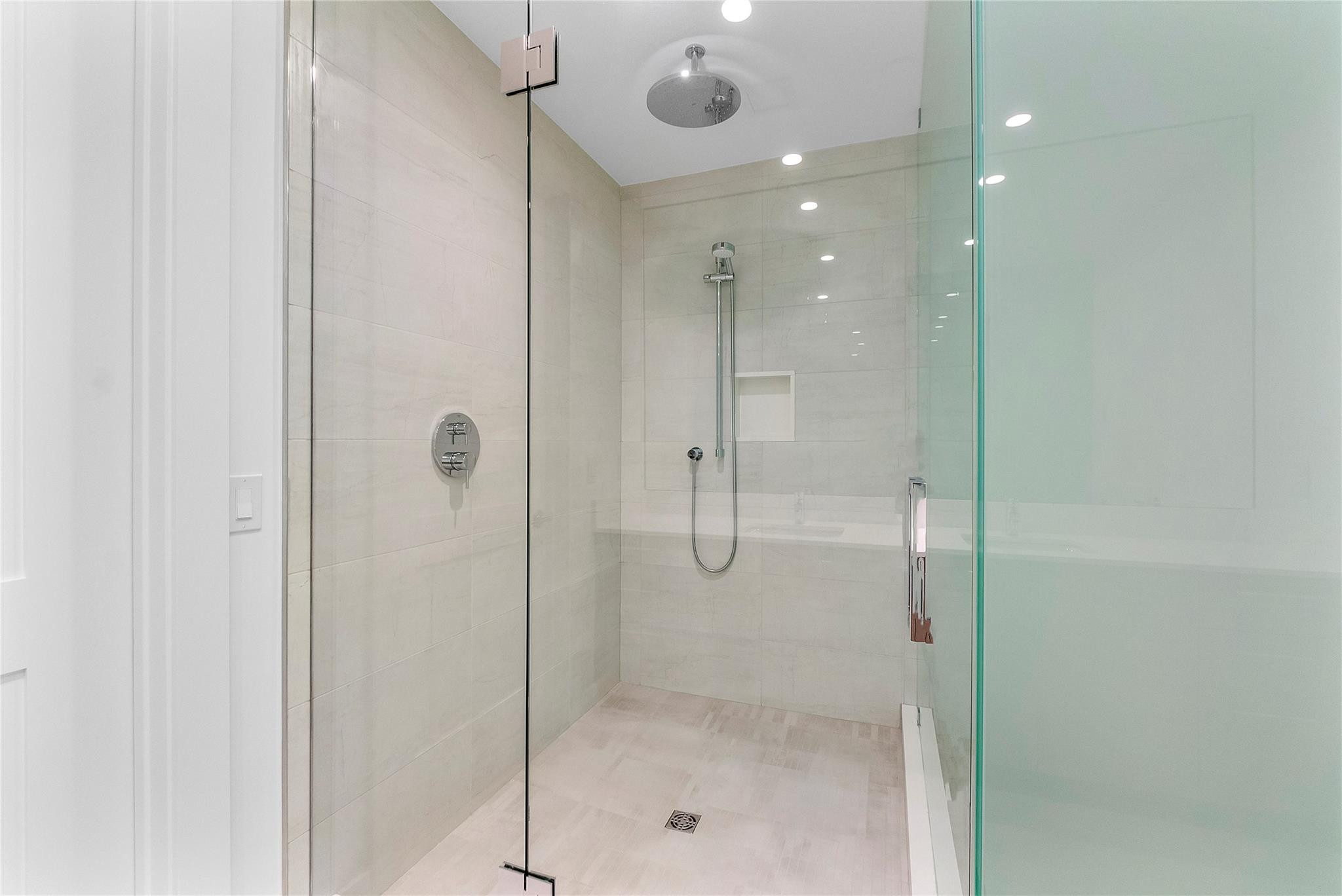 153 N Seabreeze Blvd #1803 Fort Lauderdale, FL 33304