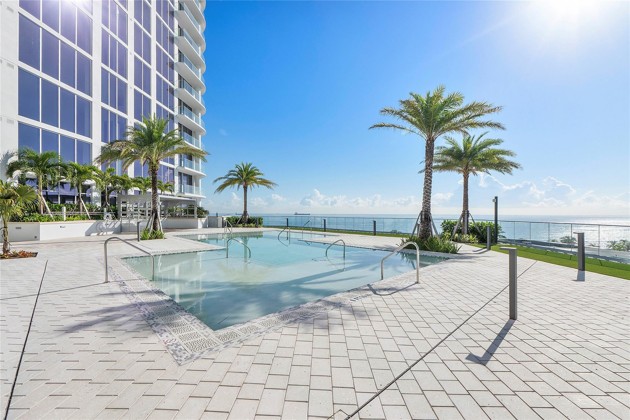 153 N Seabreeze Blvd #1803 Fort Lauderdale, FL 33304
