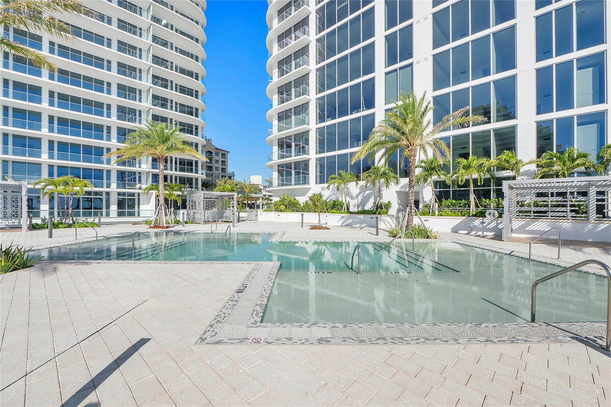 153 N Seabreeze Blvd #1803 Fort Lauderdale, FL 33304