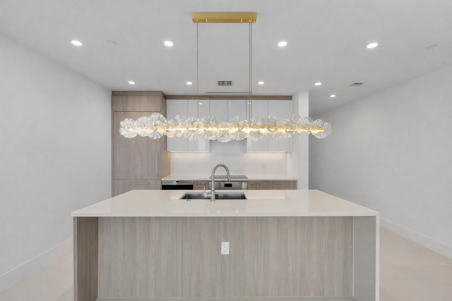 153 N Seabreeze Blvd #1803 Fort Lauderdale, FL 33304