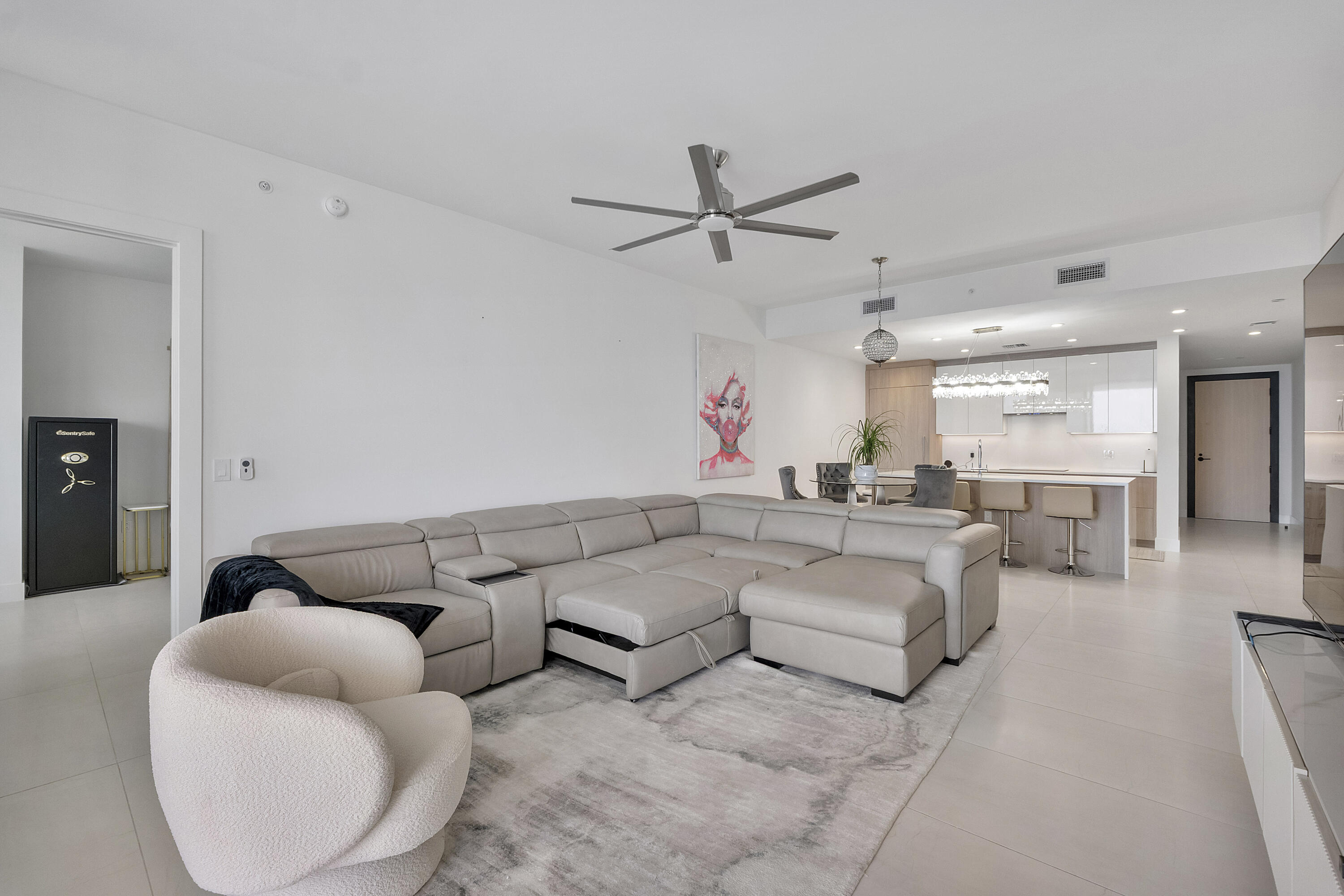 153 N Seabreeze Blvd #1803 Fort Lauderdale, FL 33304