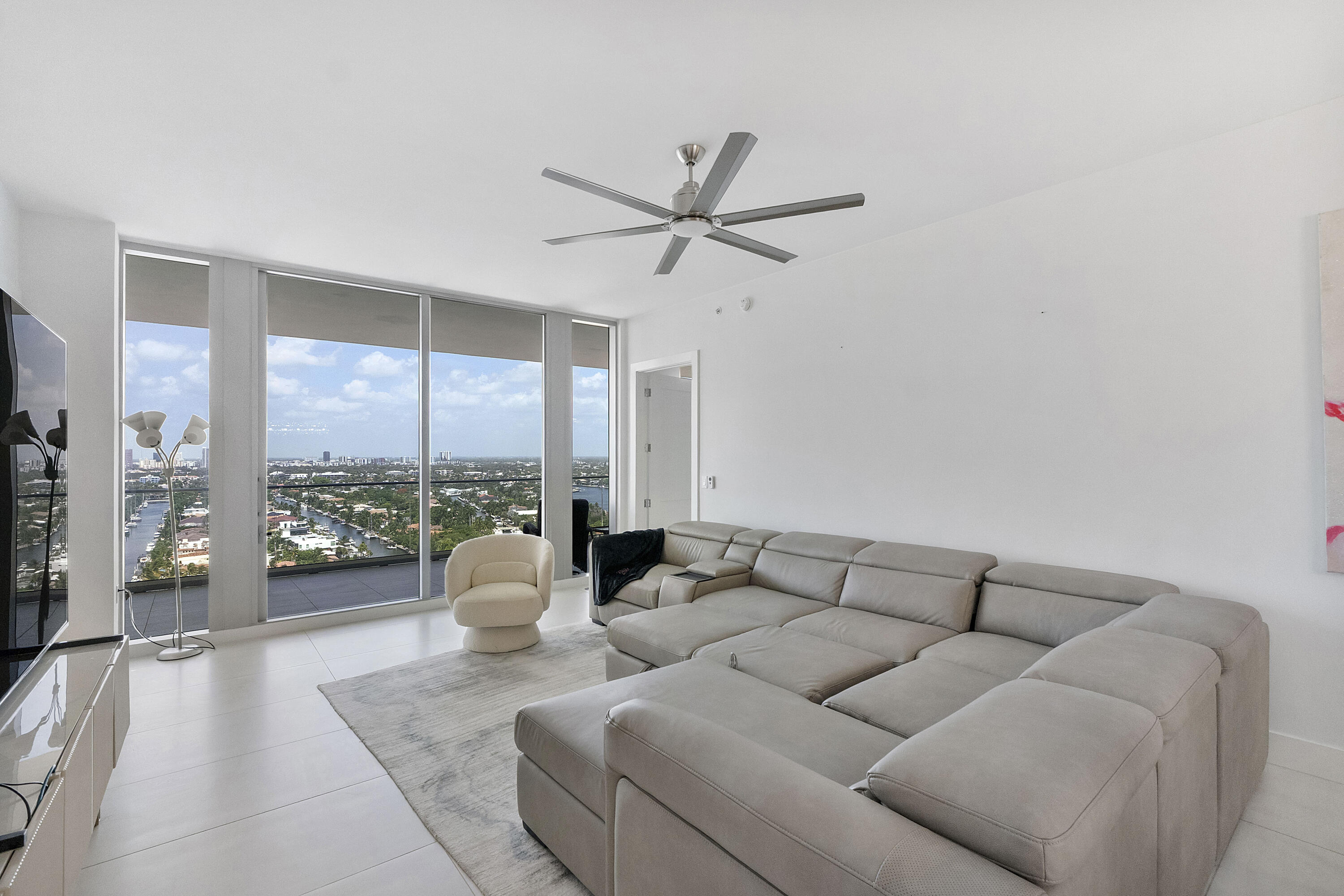 153 N Seabreeze Blvd #1803 Fort Lauderdale, FL 33304