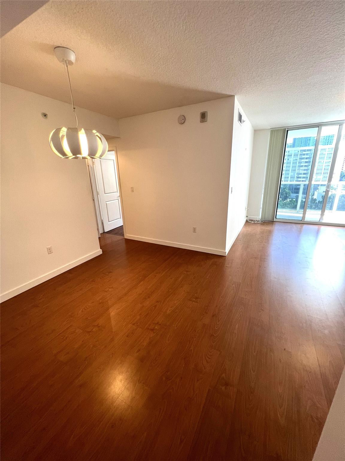 601 NE 23rd #904