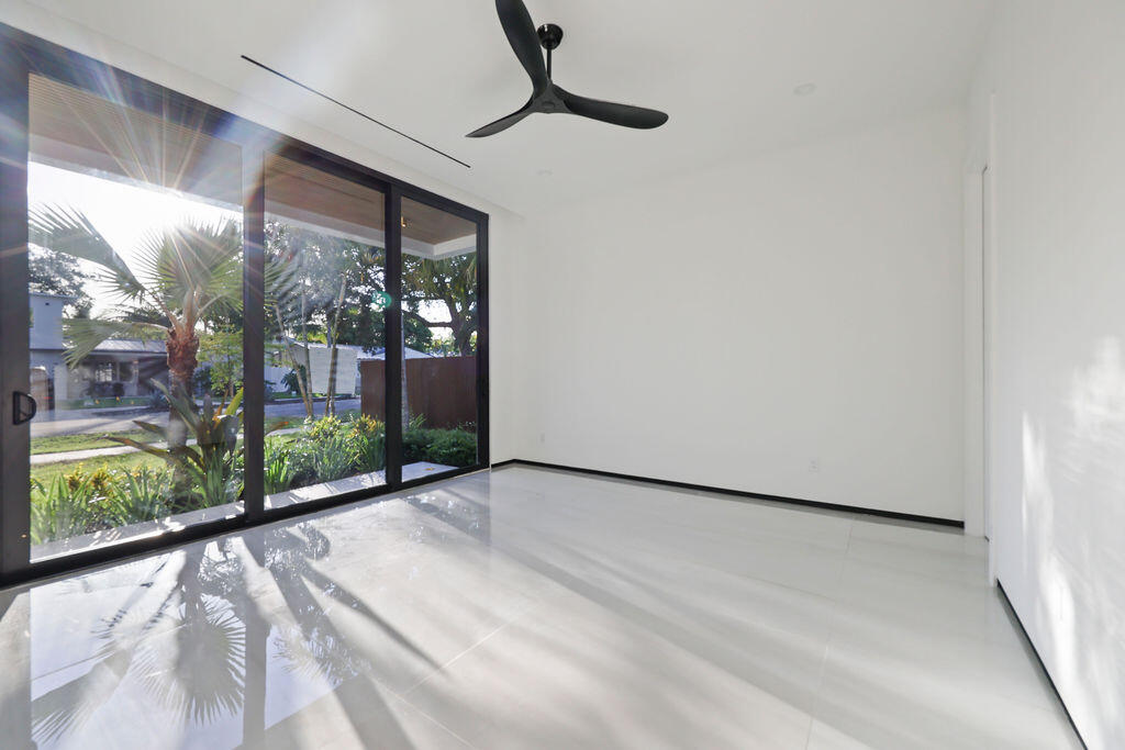 728 NE 17th Ter Fort Lauderdale, FL 33304