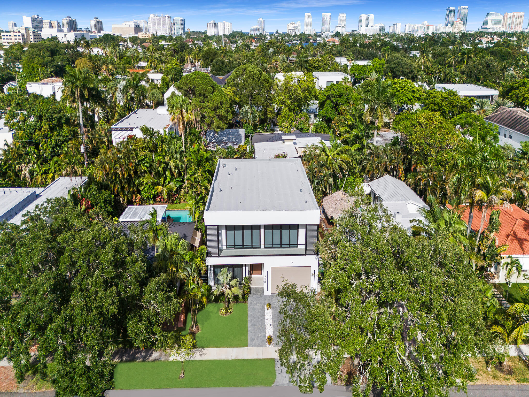 728 NE 17th Ter Fort Lauderdale, FL 33304