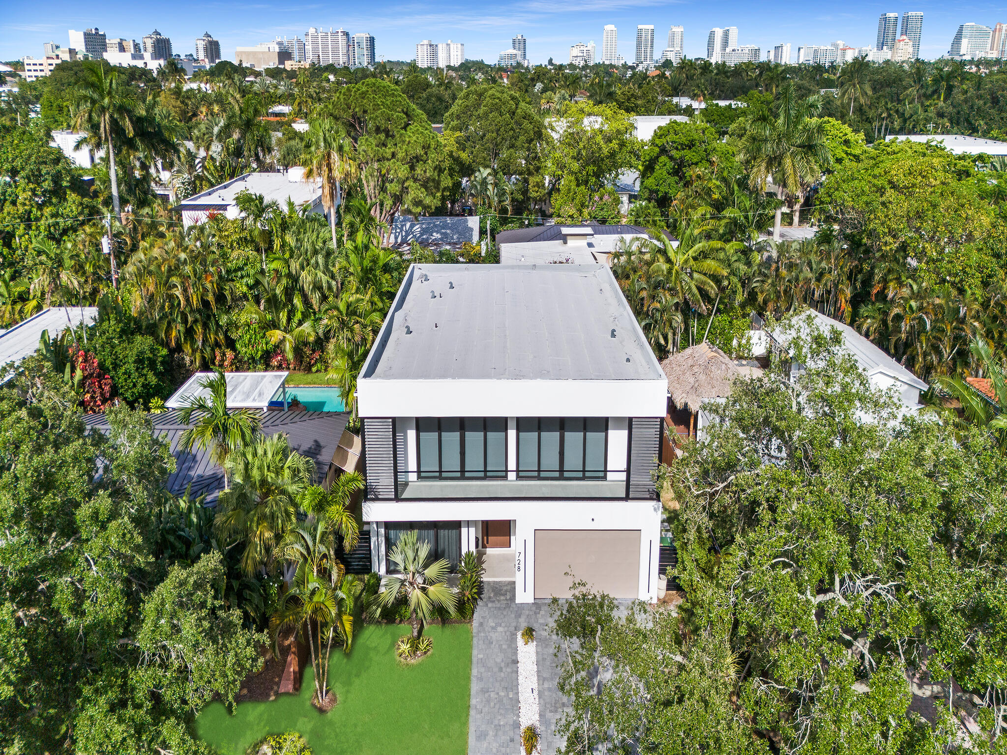 728 NE 17th Ter Fort Lauderdale, FL 33304