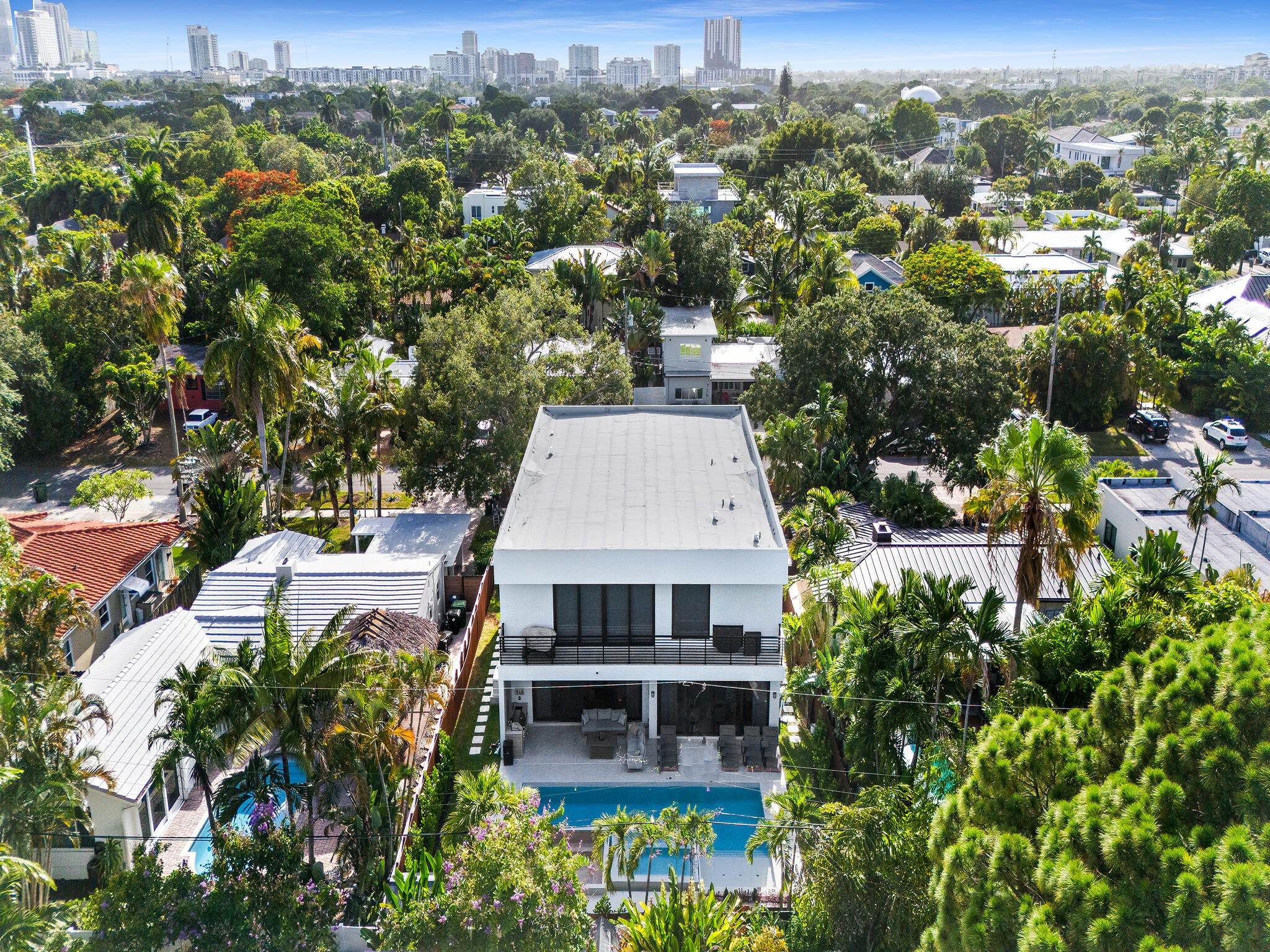728 NE 17th Ter Fort Lauderdale, FL 33304