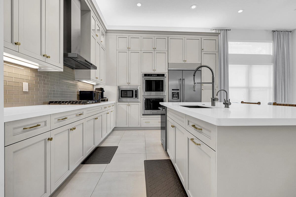 9046 Chauvet Way Boca Raton, FL 33496