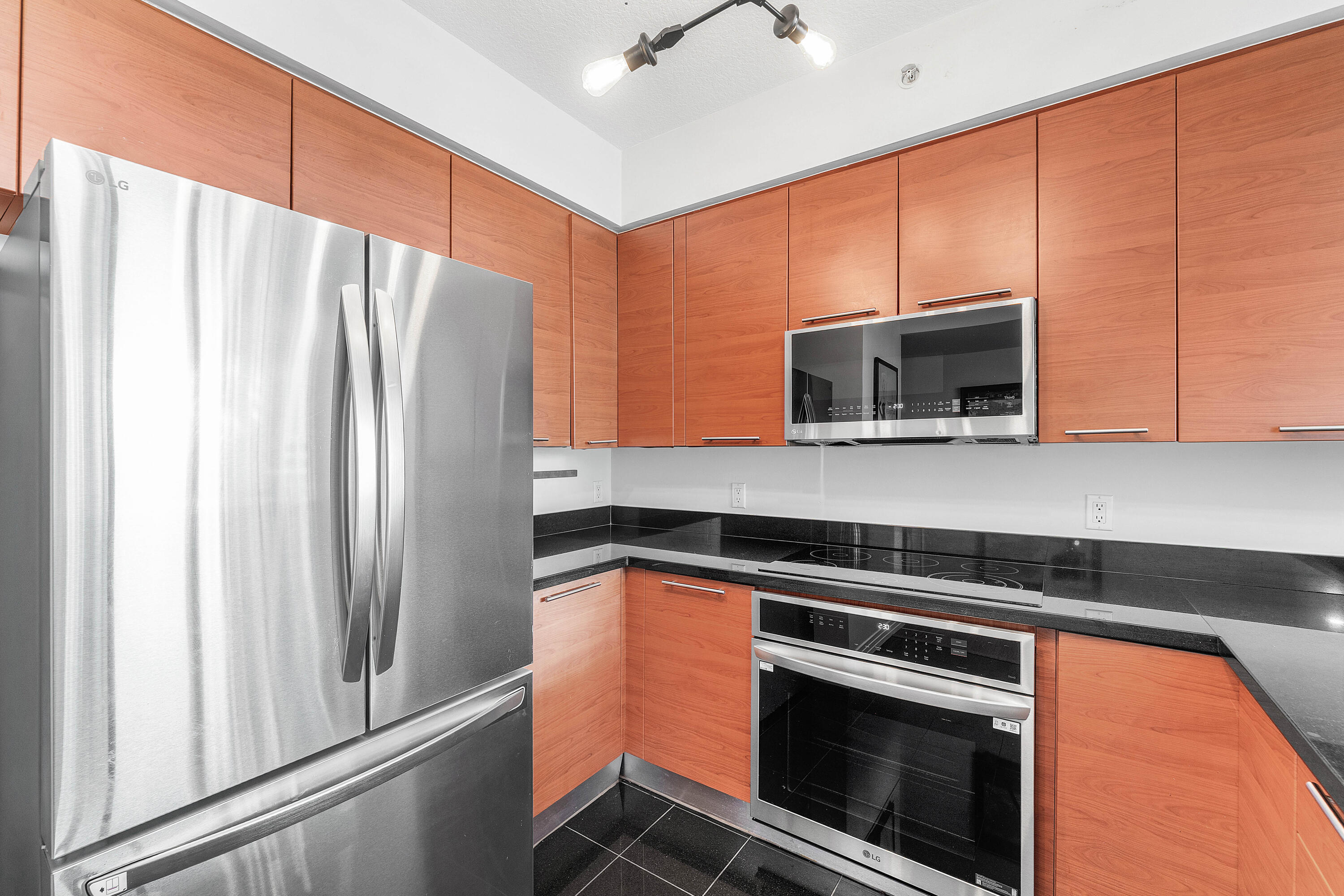 350 SE 2nd St #1730 Fort Lauderdale, FL 33301