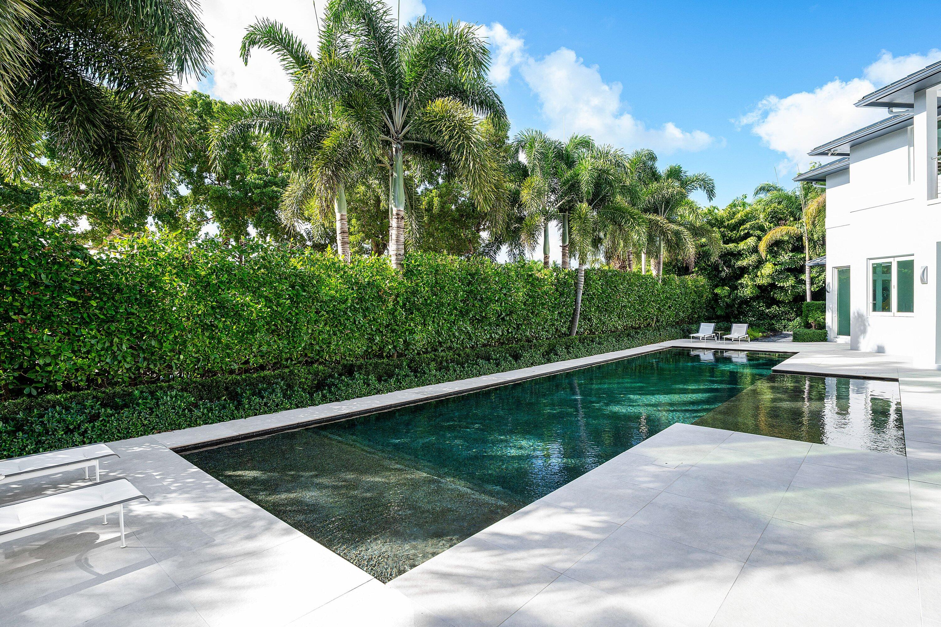 1900 Sabal Palm Dr Boca Raton, FL 33432