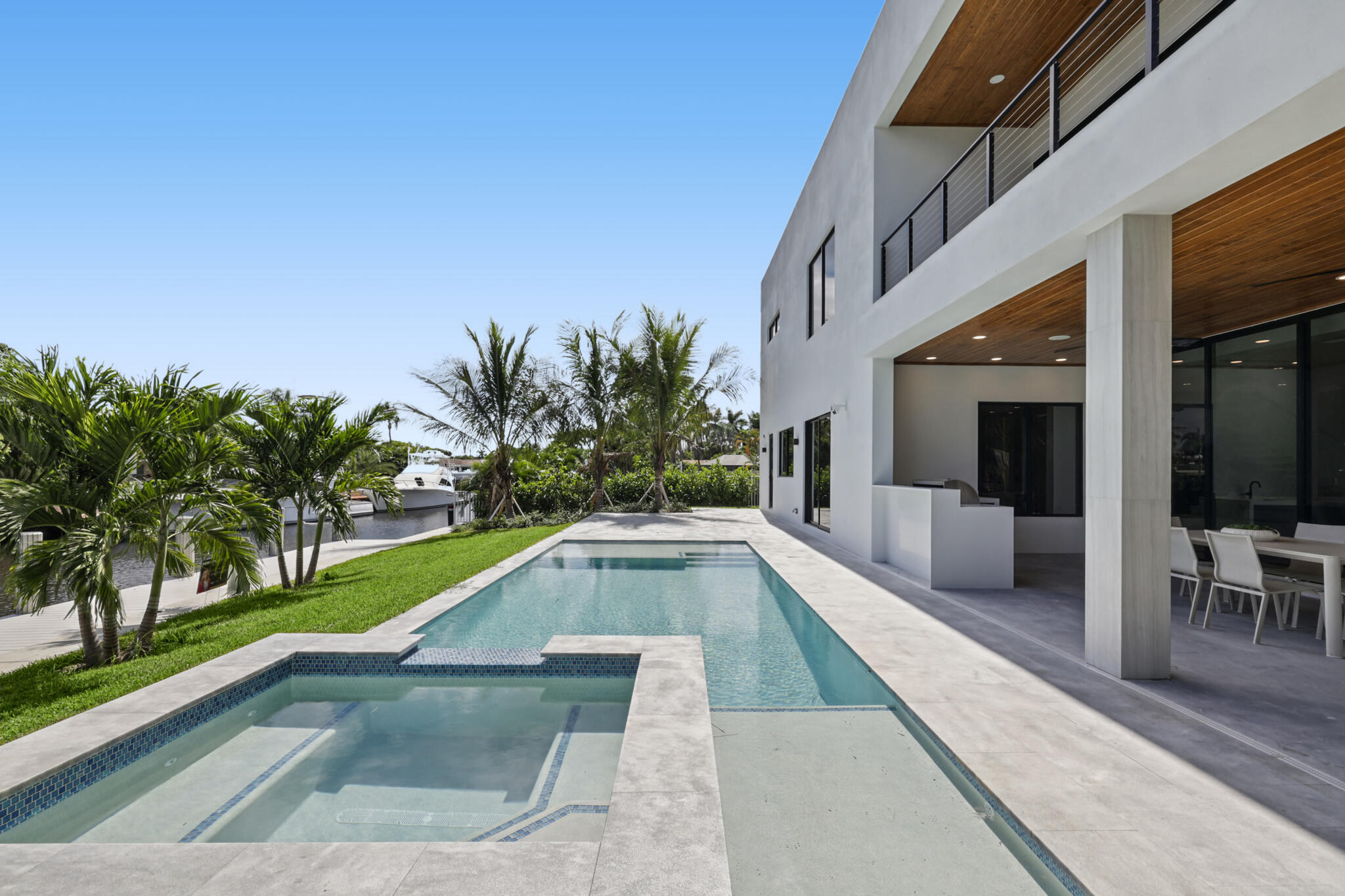 4730 NE 22nd Ave Lighthouse Point, FL 33064