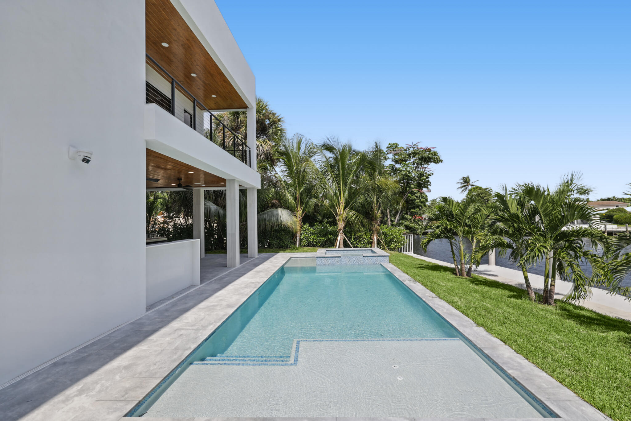 4730 NE 22nd Ave Lighthouse Point, FL 33064