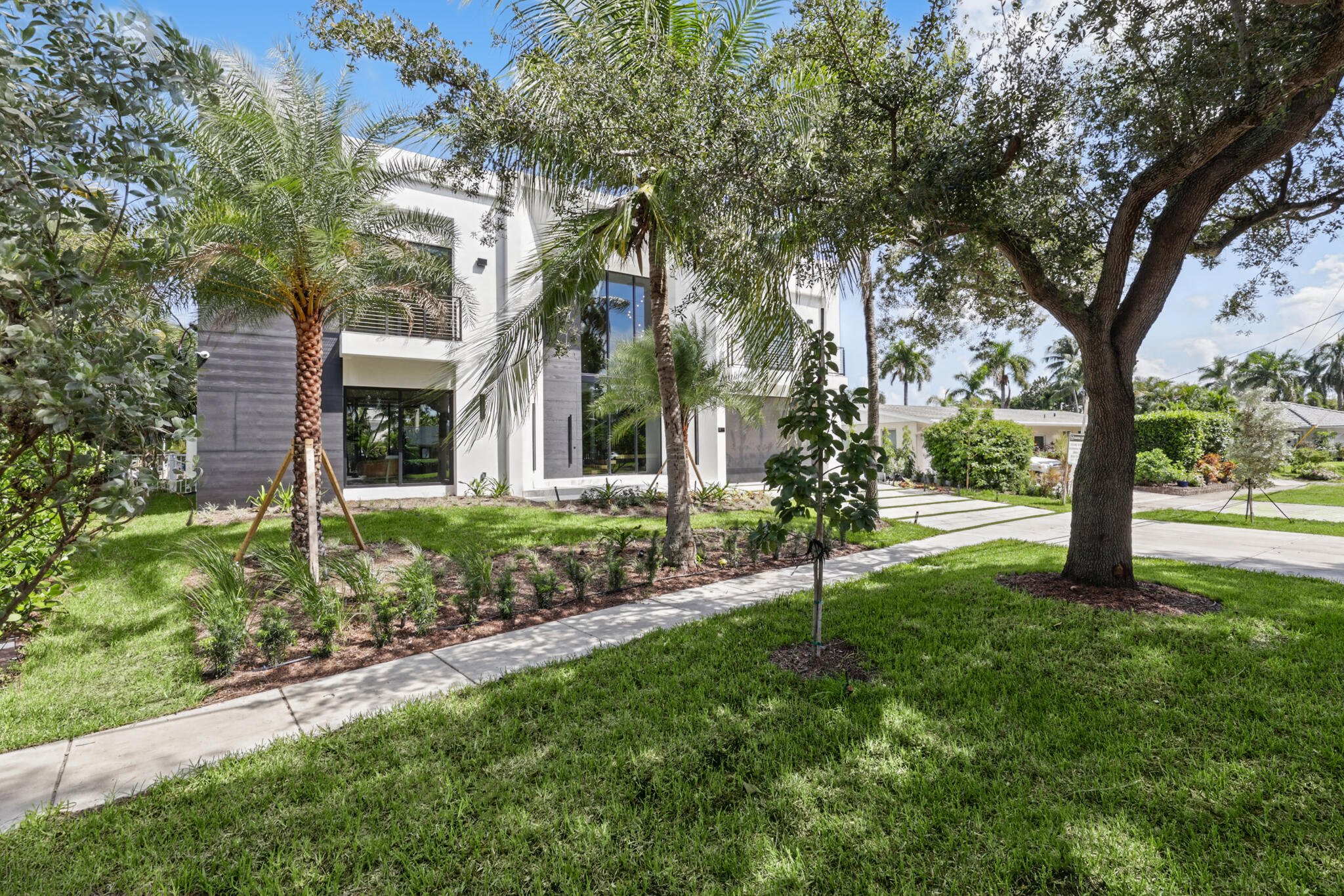4730 NE 22nd Ave Lighthouse Point, FL 33064