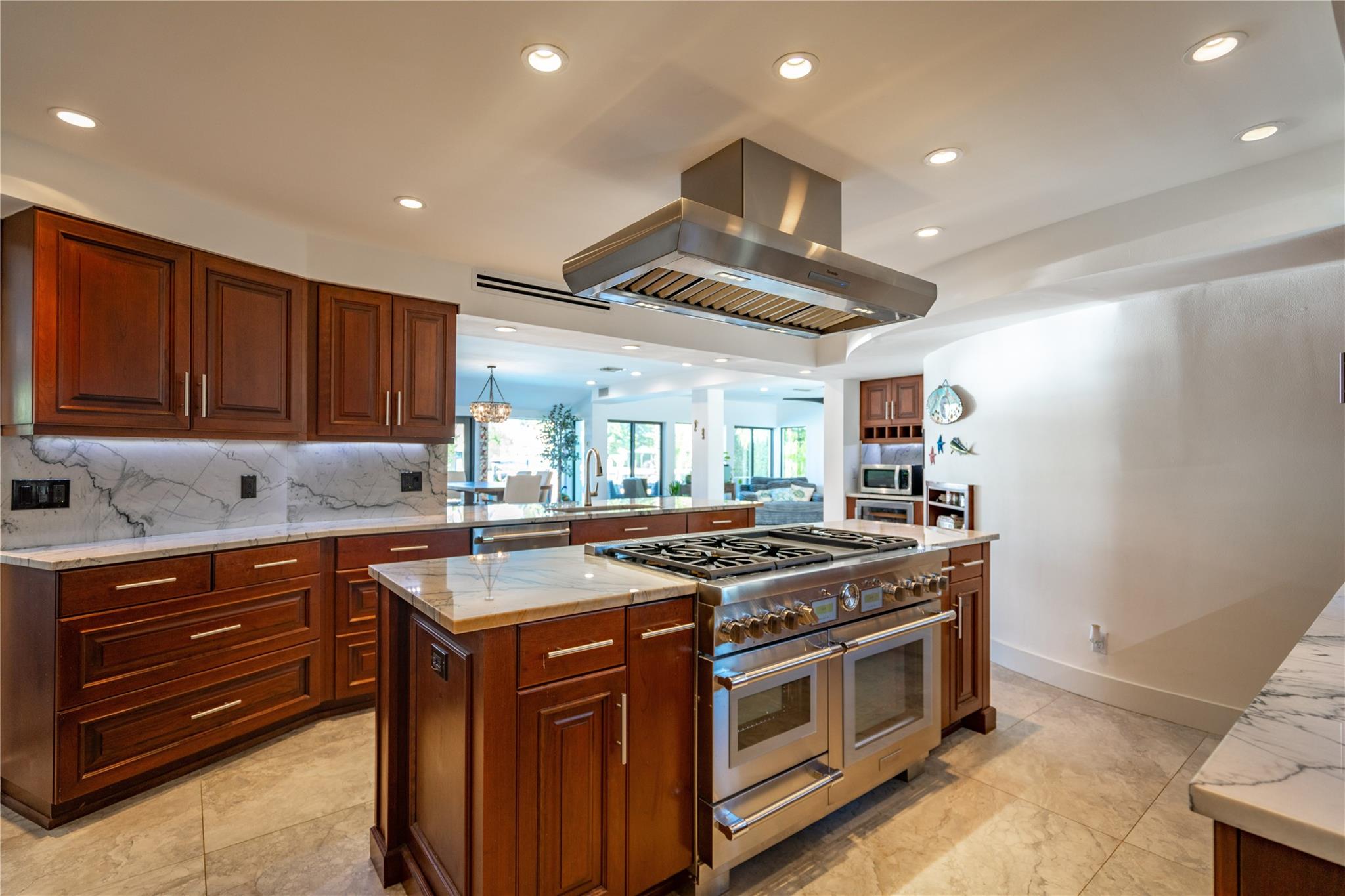 2817 NE 26th Ct Fort Lauderdale, FL 33306