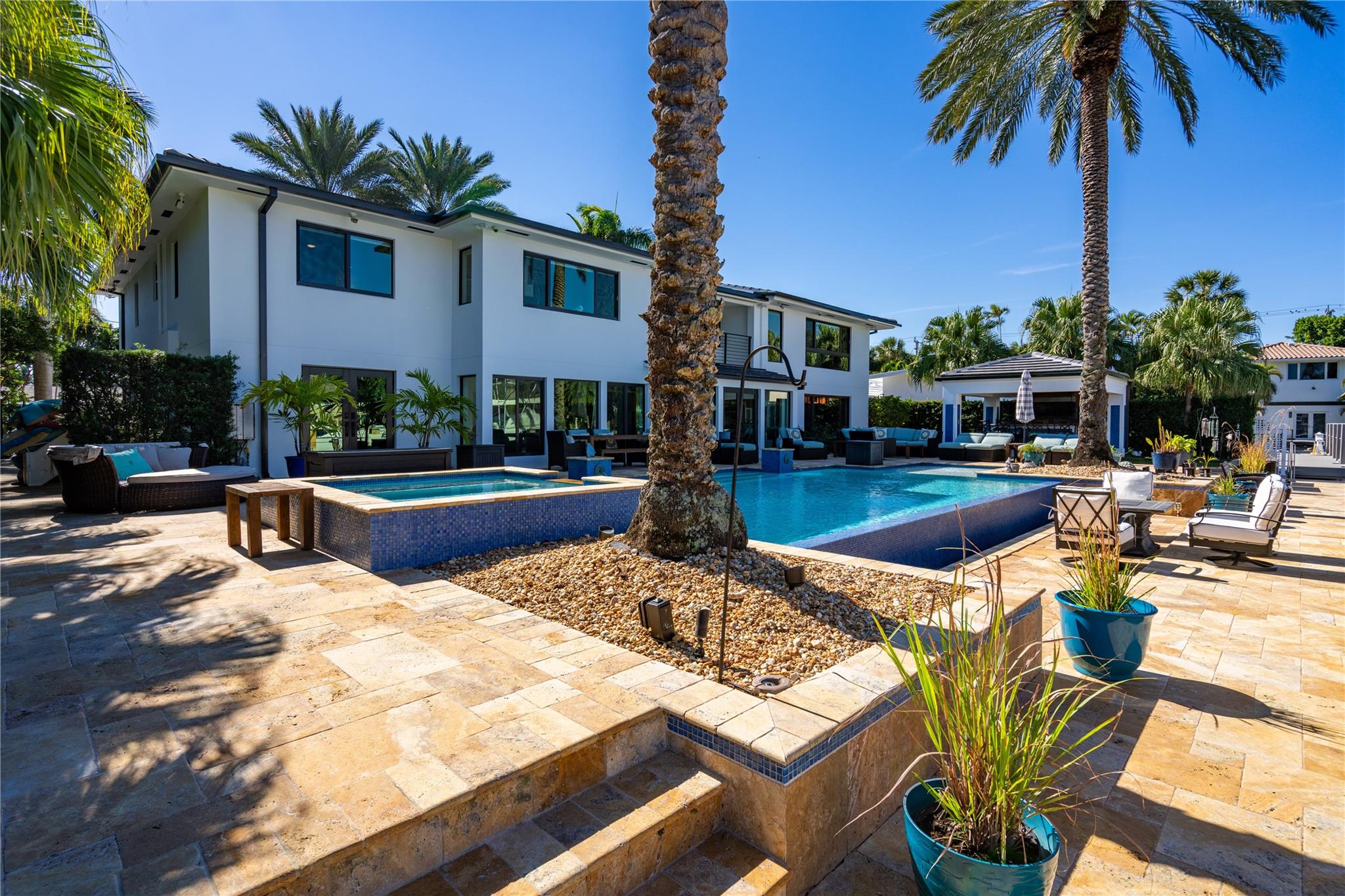 2817 NE 26th Ct Fort Lauderdale, FL 33306