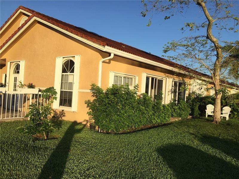 4105 Carriage Dr #J4,Pompano Beach, FL 33069