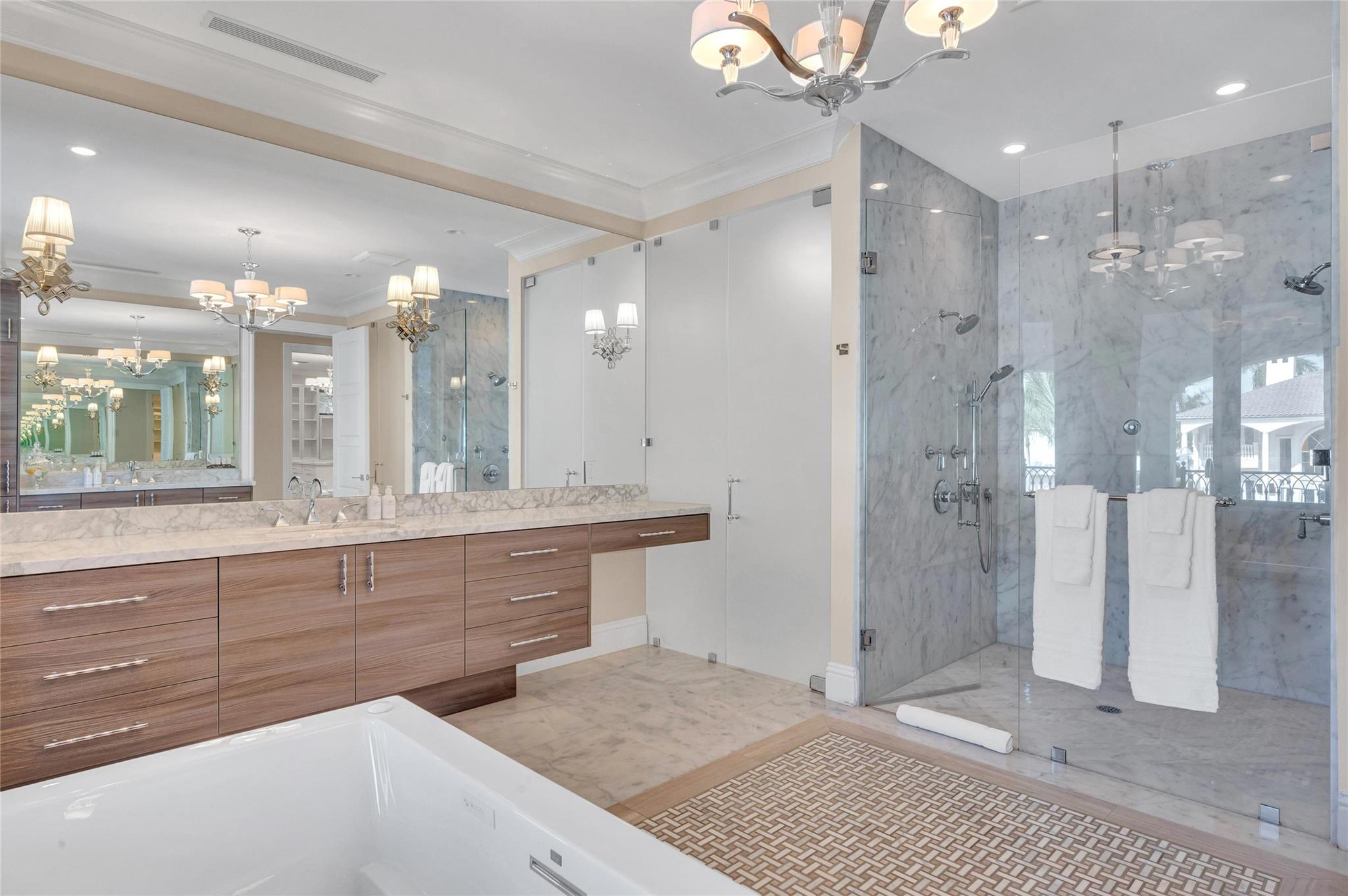 156 Fiesta Way Fort Lauderdale, FL 33301