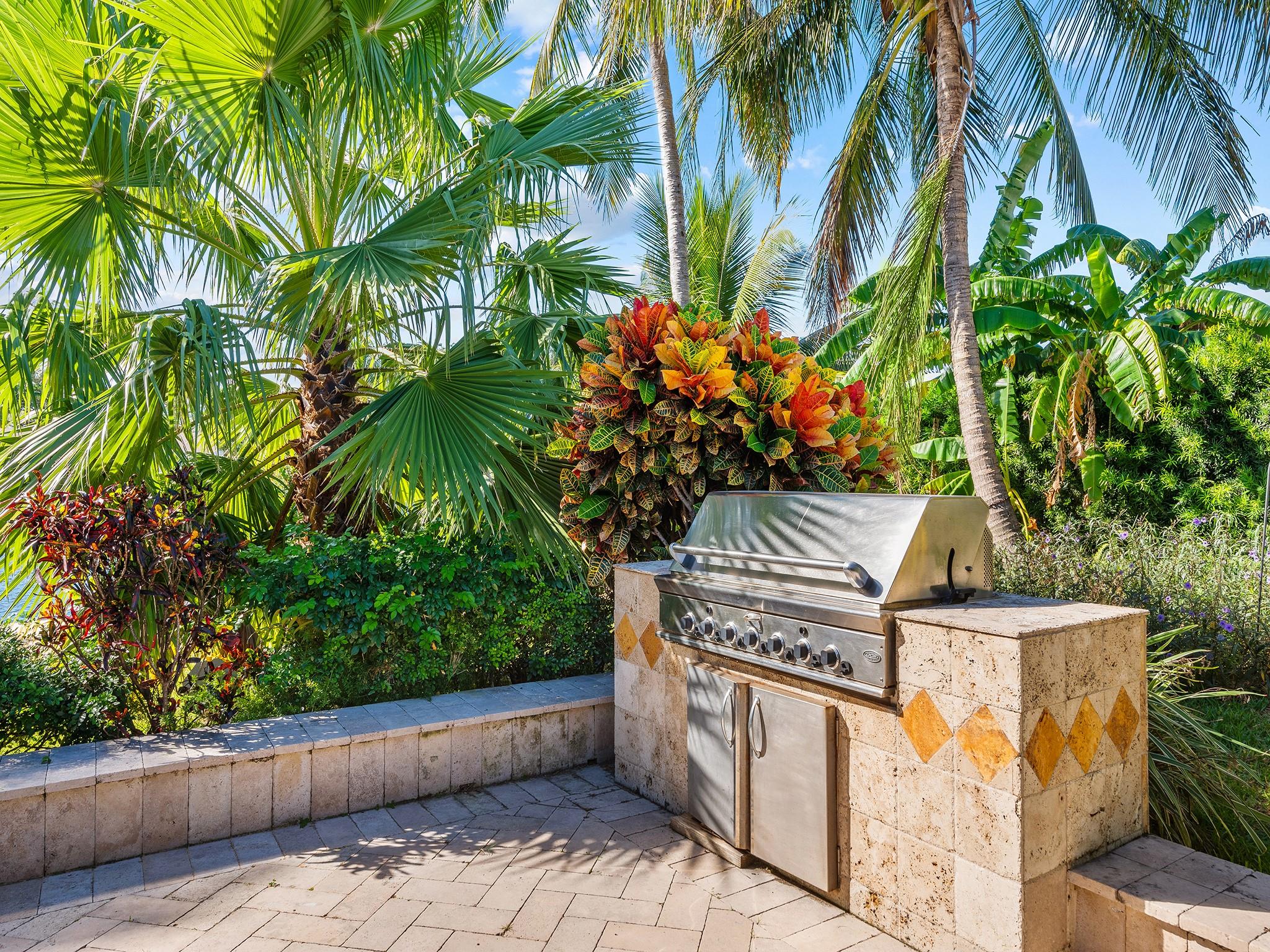 2612 Grace Dr Fort Lauderdale, FL 33316