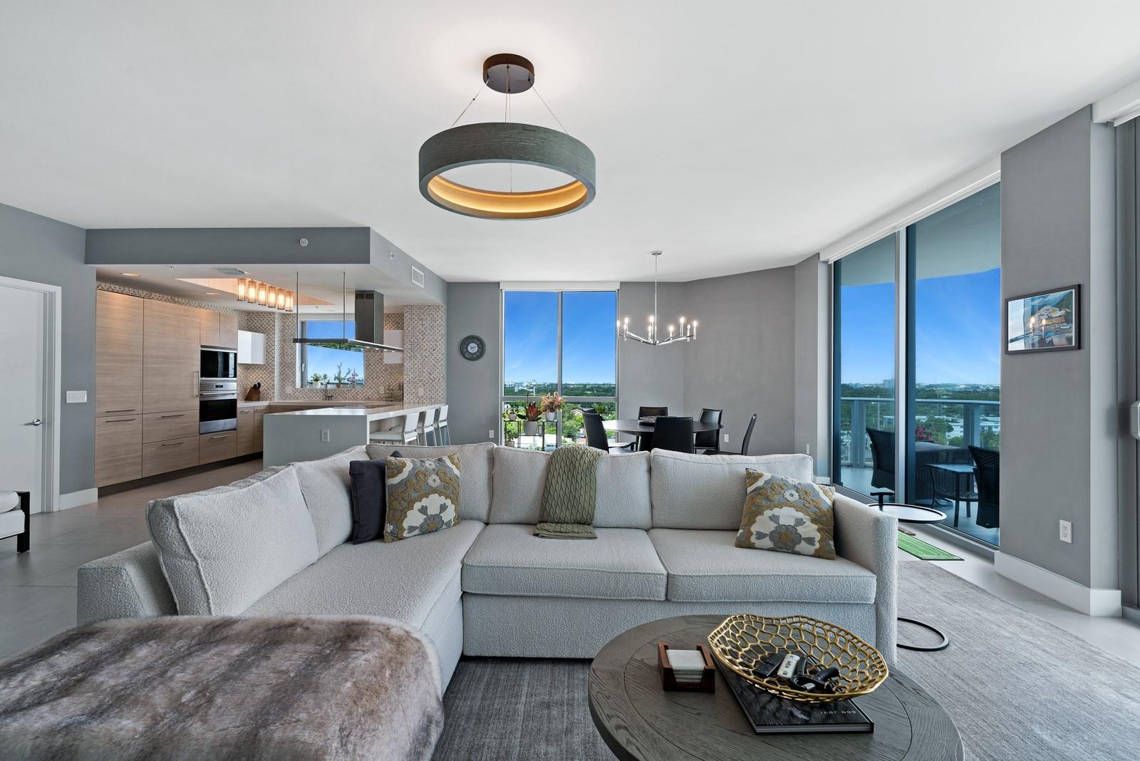 17111 Biscayne Blvd #1101 North Miami Beach, FL 33160