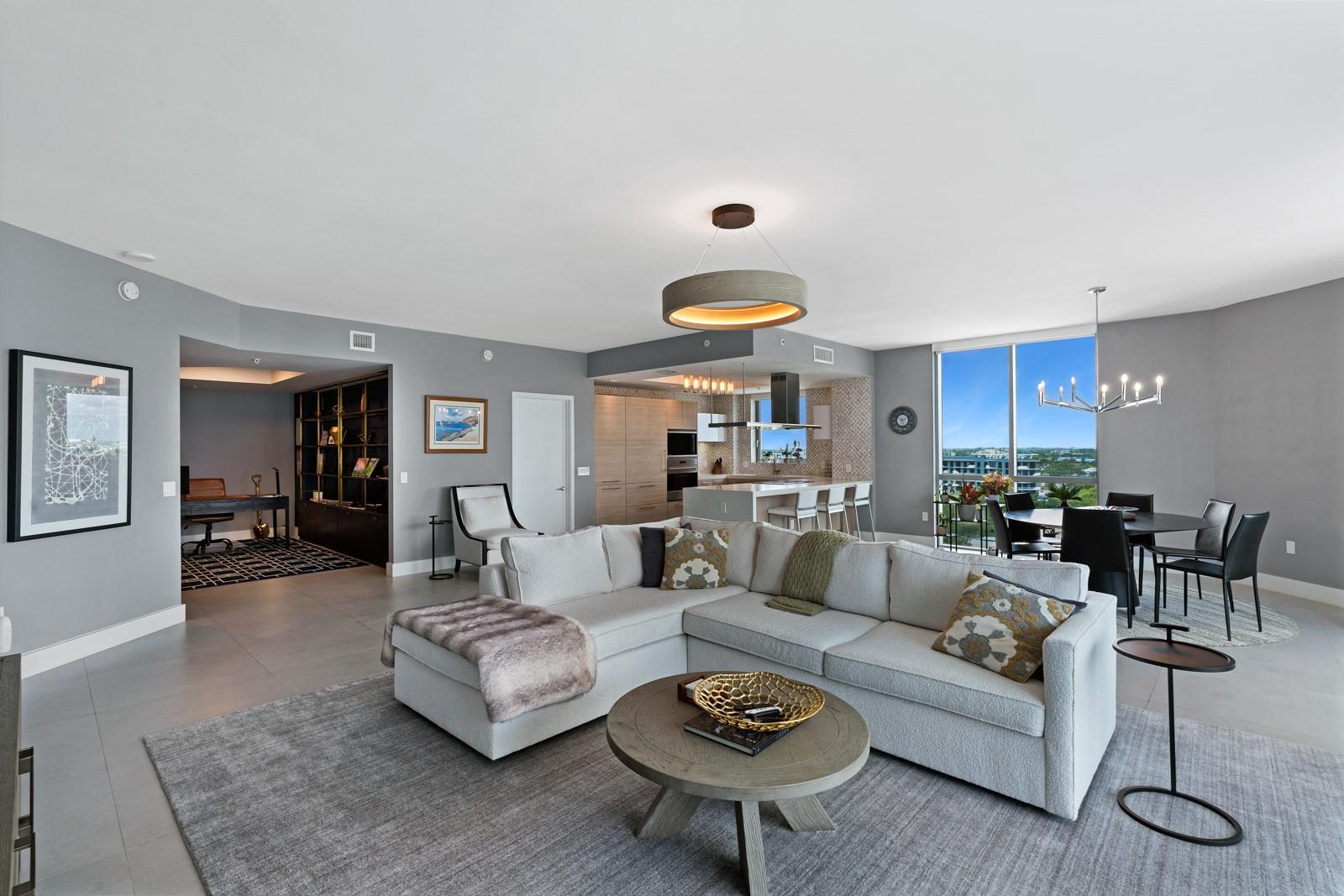 17111 Biscayne Blvd #1101 North Miami Beach, FL 33160