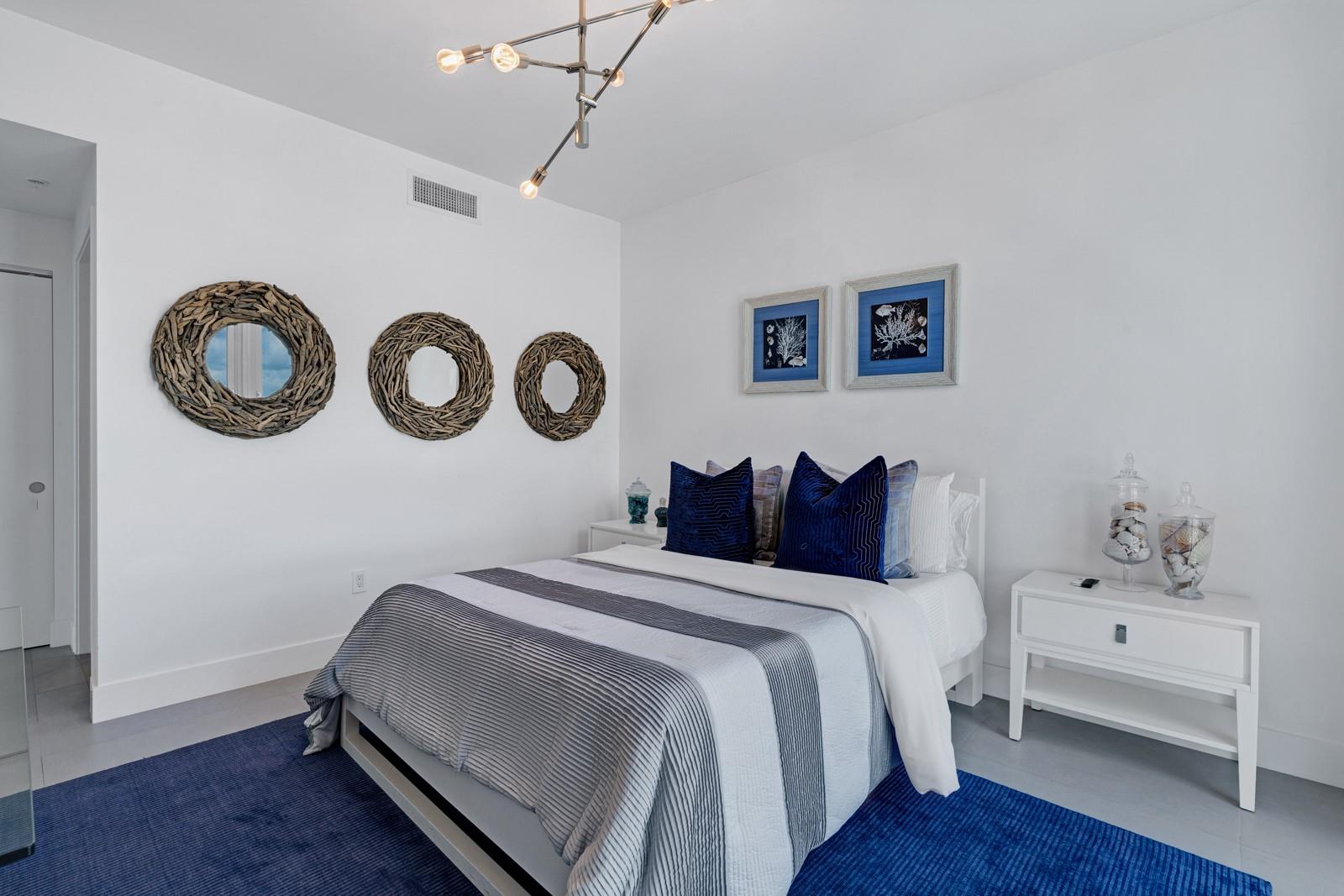 17111 Biscayne Blvd #1101 North Miami Beach, FL 33160