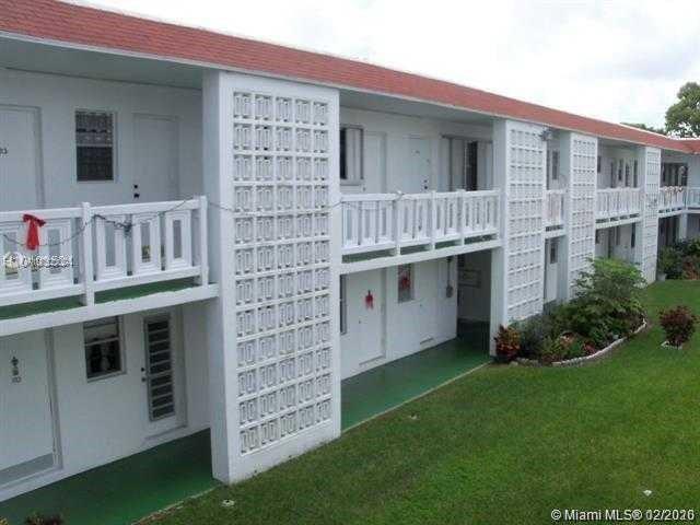 1321 NW 43rd Ave #103