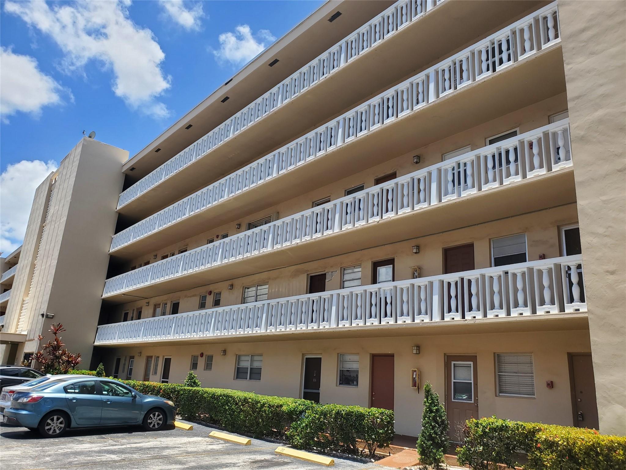 218 NE 12th Ave #108