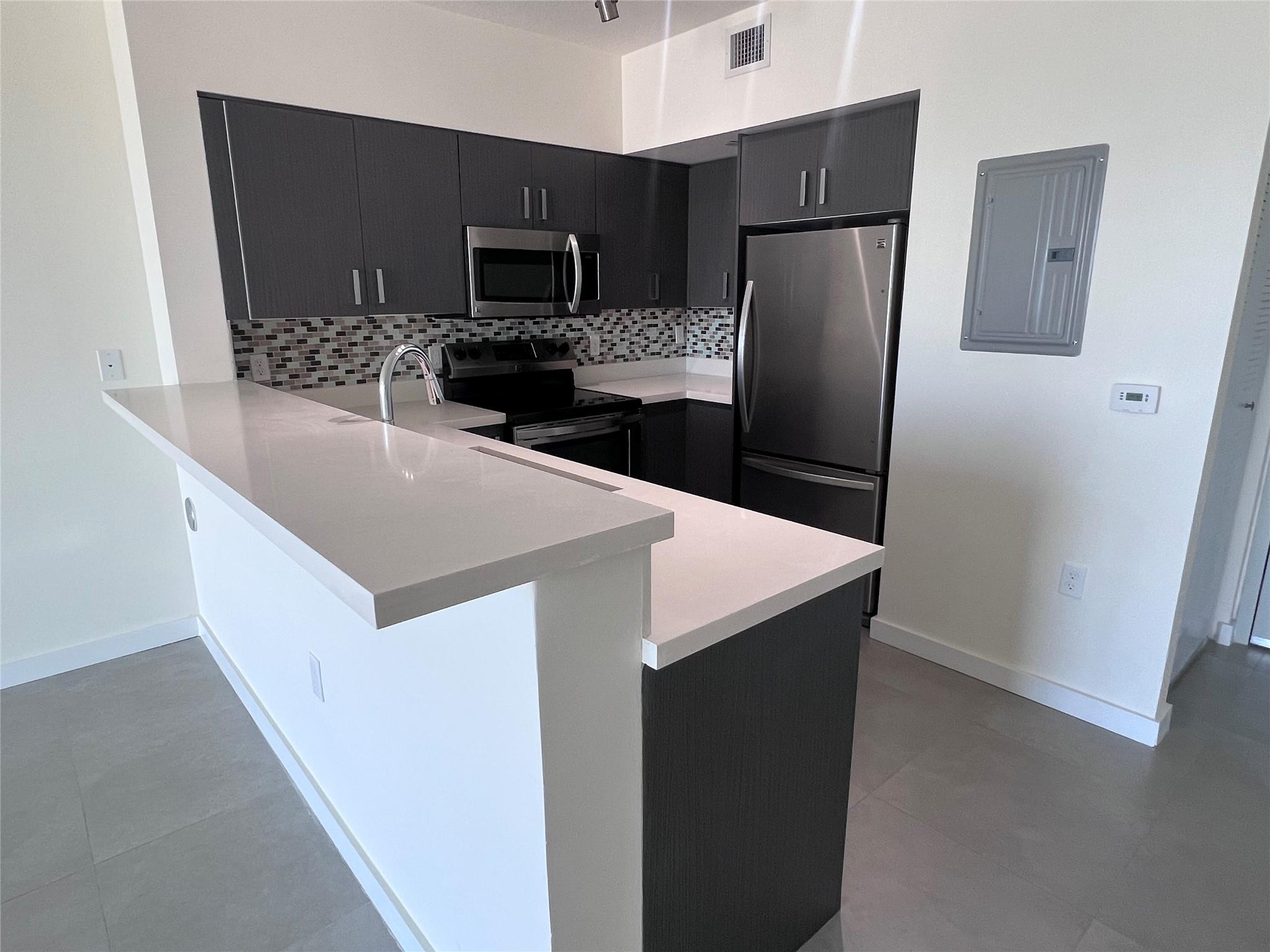 729 NW 2nd St #407