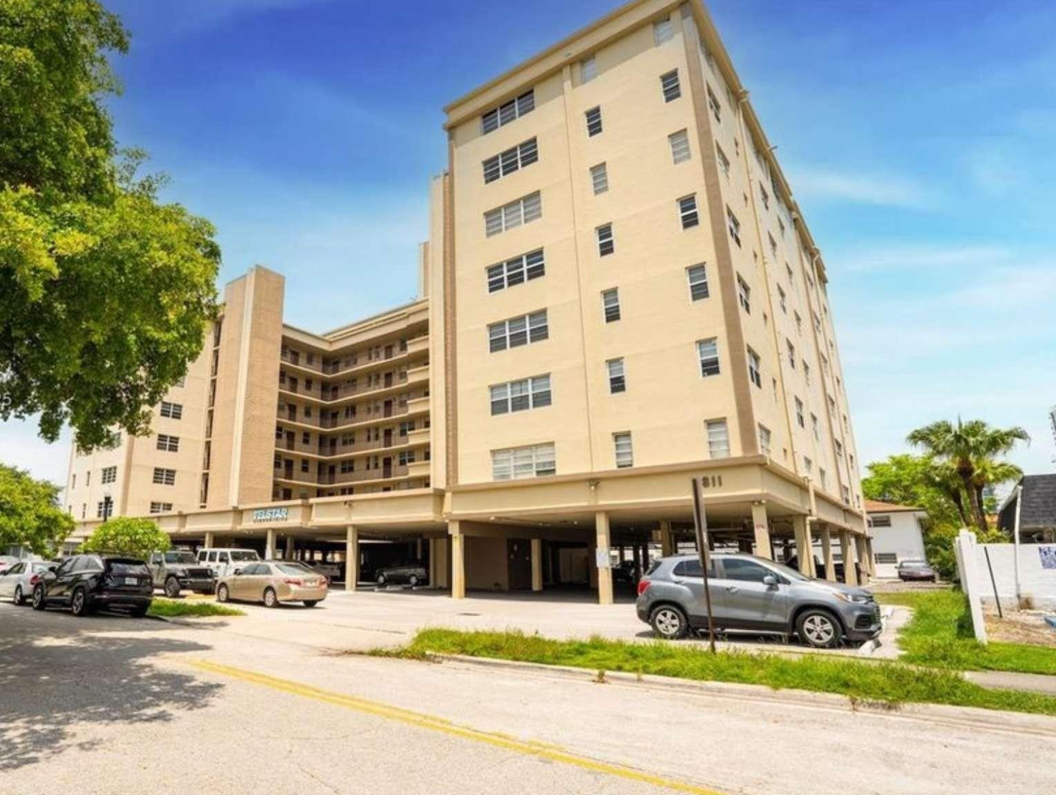 1811 Jefferson St #810