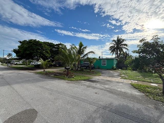 4510 NE 14th Ter