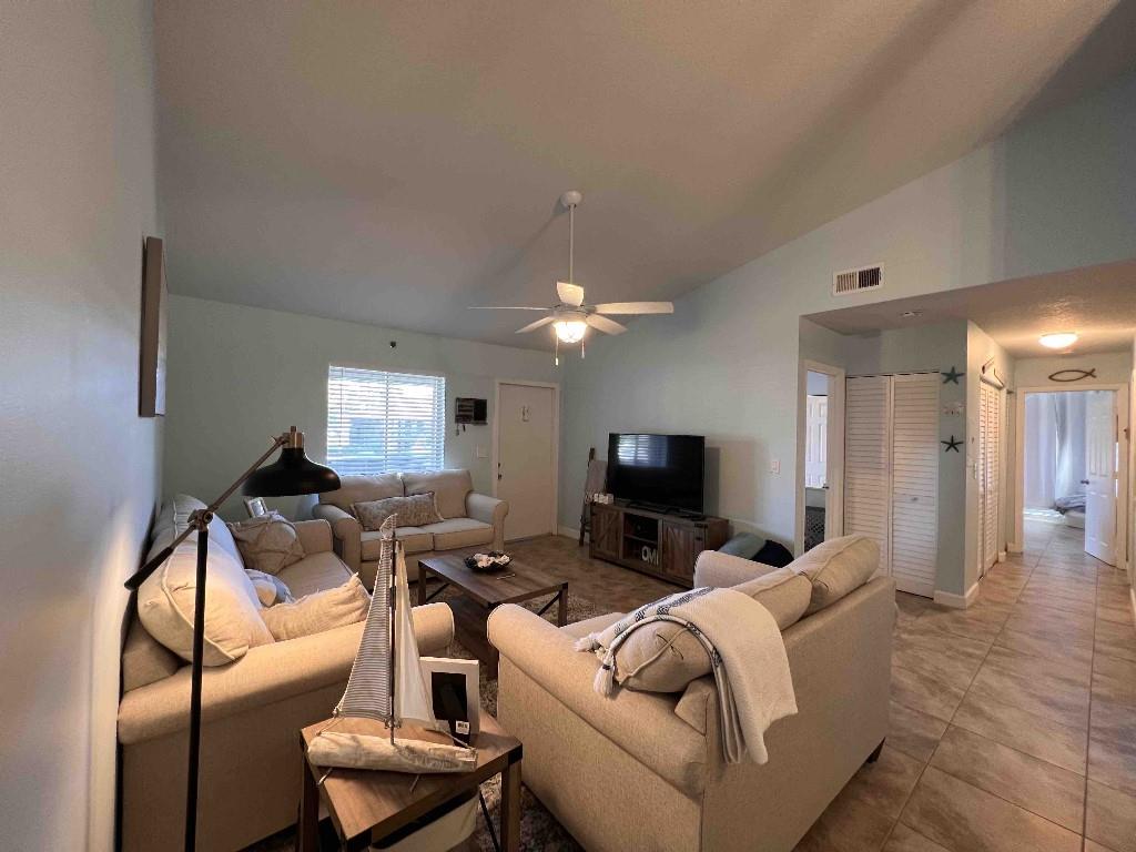 6272 Chasewood Dr #E Jupiter, FL 33458