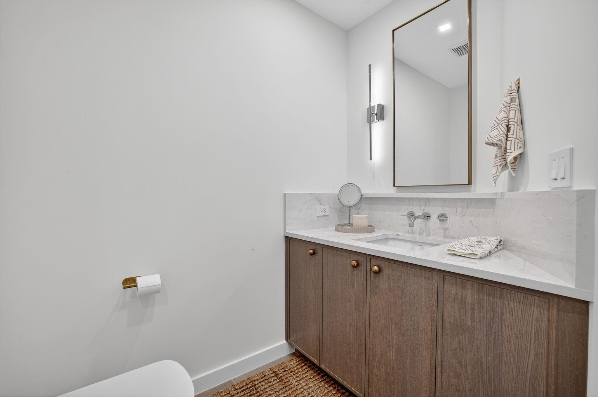 701 N Fort Lauderdale Bch Blvd #1606 Fort Lauderdale, FL 33304 701 N Fort Lauderdale Bch Blvd #1606 Fort Lauderdale, FL 33304