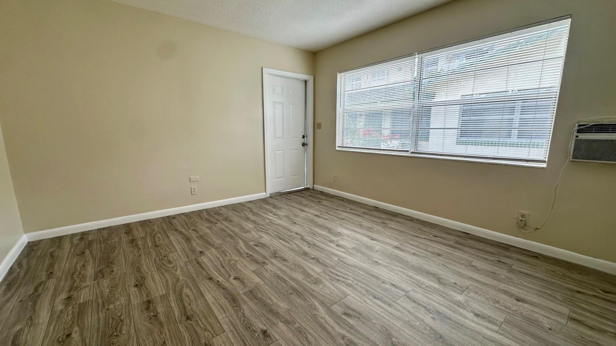 719 SE 16th #5 Fort Lauderdale, FL 33316