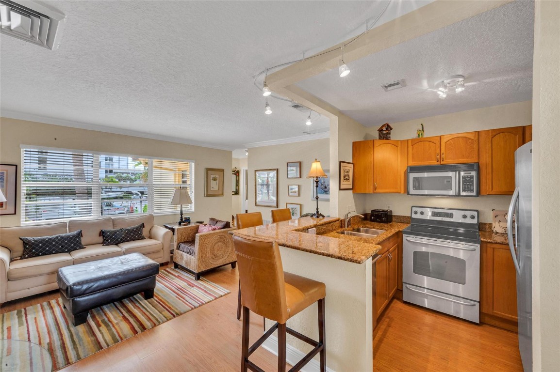 341 N Birch Rd #204 Fort Lauderdale, FL 33304