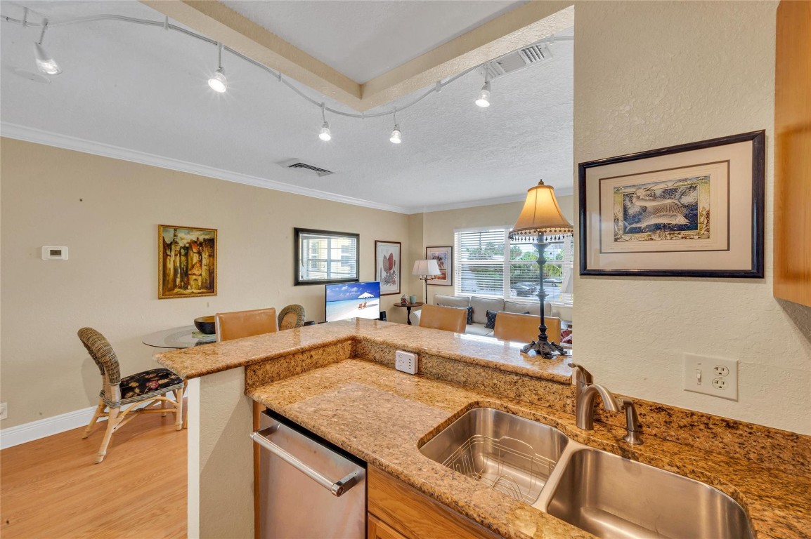 341 N Birch Rd #204 Fort Lauderdale, FL 33304